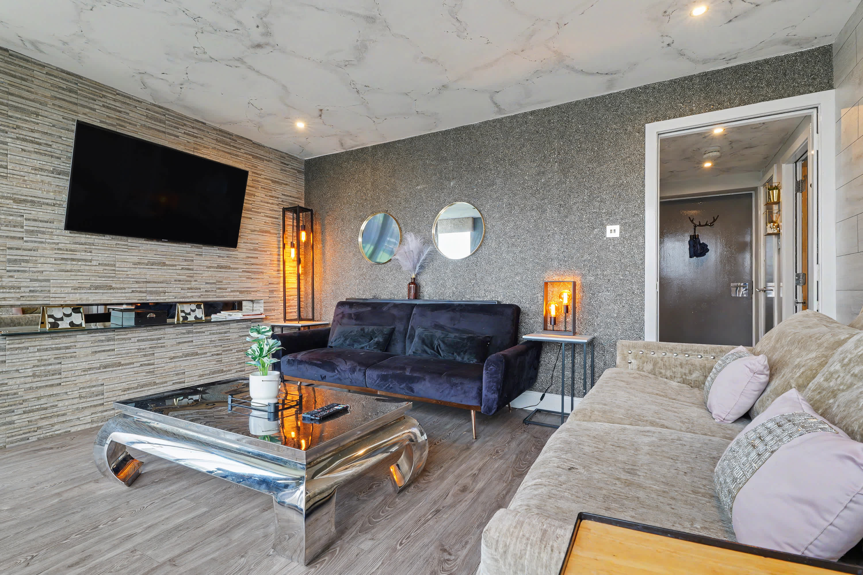 NEW | 2 Bedroom Glasgow Penthouse with Rooftop Terrace serviced apartment - Glasgow - VivreStays