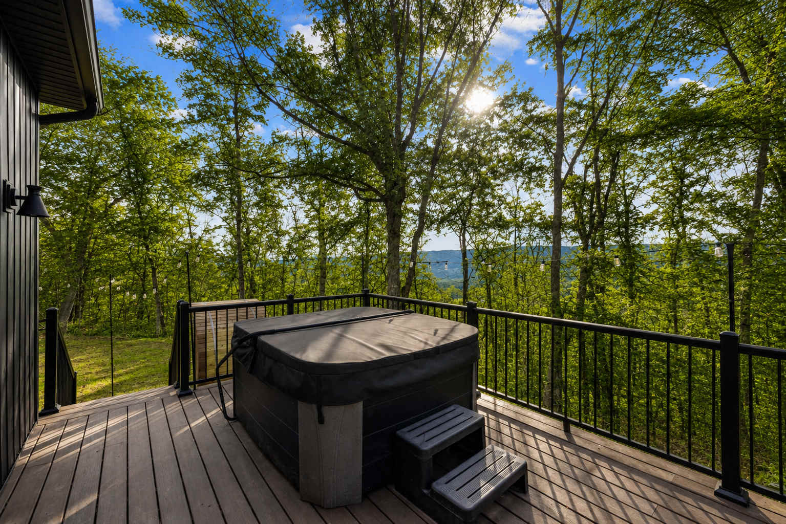 Modern Cabin Retreat w Hot Tub, Sauna & Fire Pit