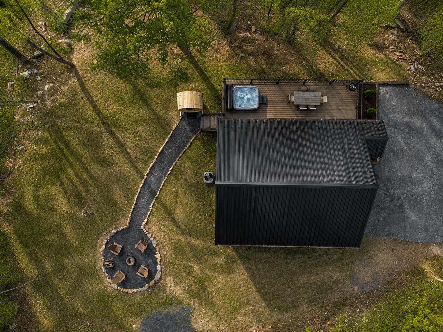 Modern Cabin Retreat w Hot Tub, Sauna & Fire Pit