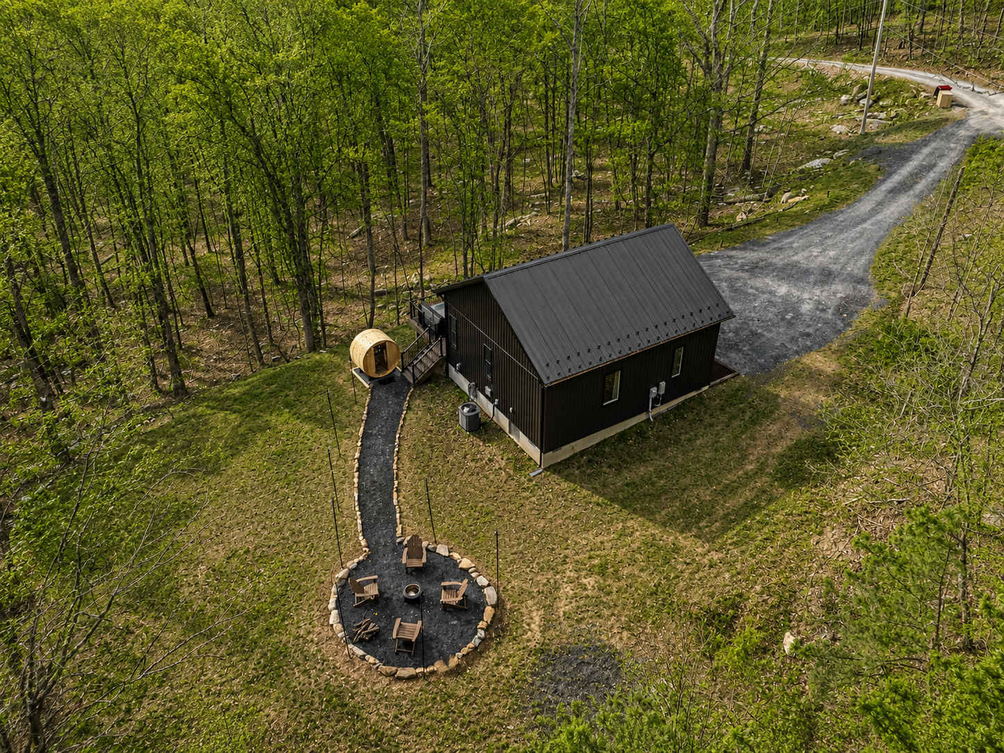 Modern Cabin Retreat w Hot Tub, Sauna & Fire Pit