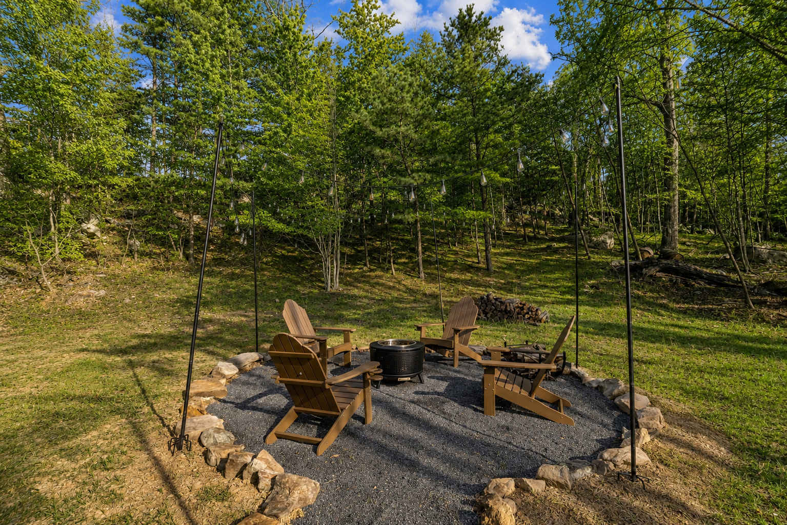 Modern Cabin Retreat w Hot Tub, Sauna & Fire Pit