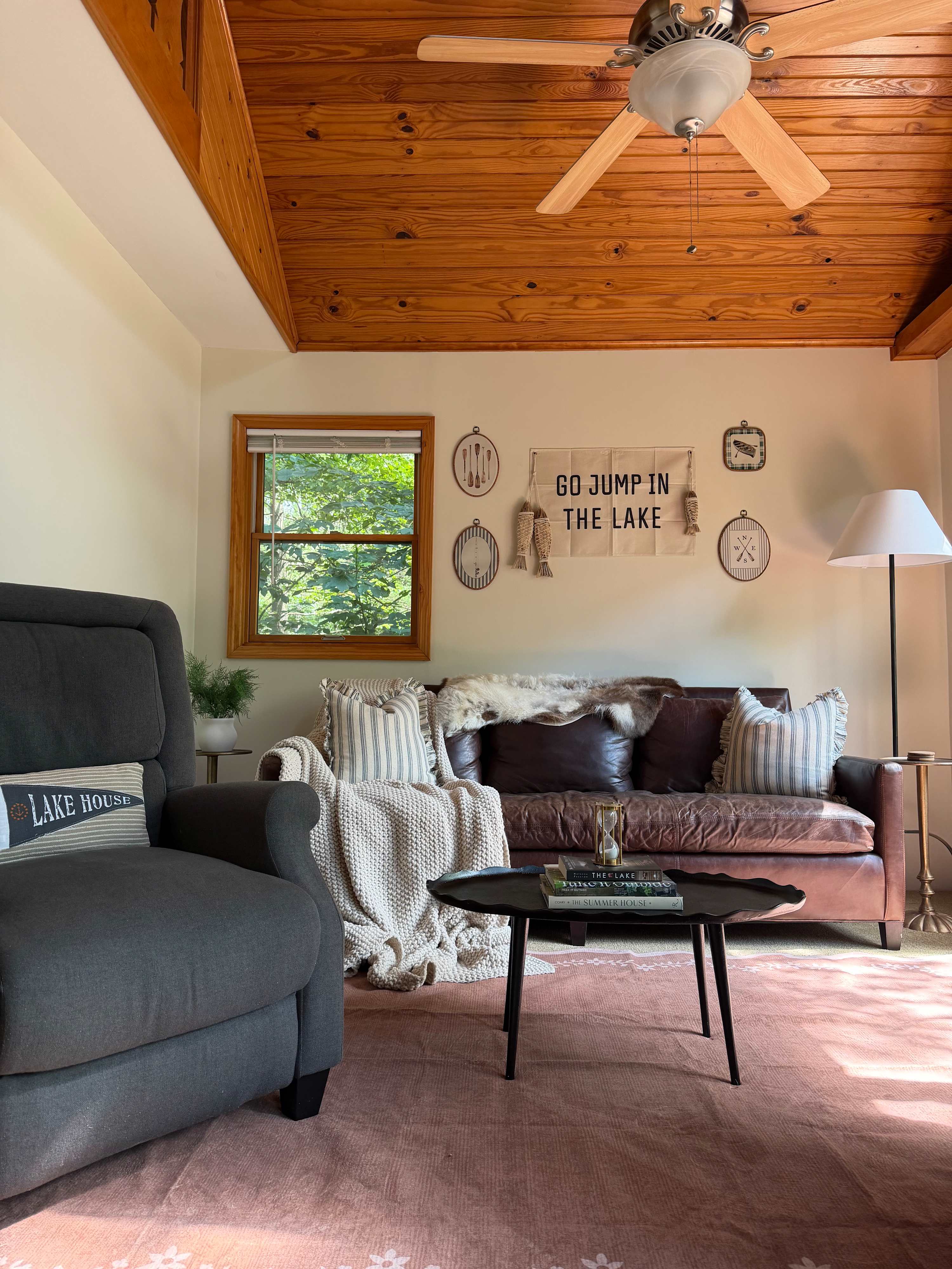 Waterfront Lake Views Villa With Hot Tub In Hocking Hills - Logan, OH