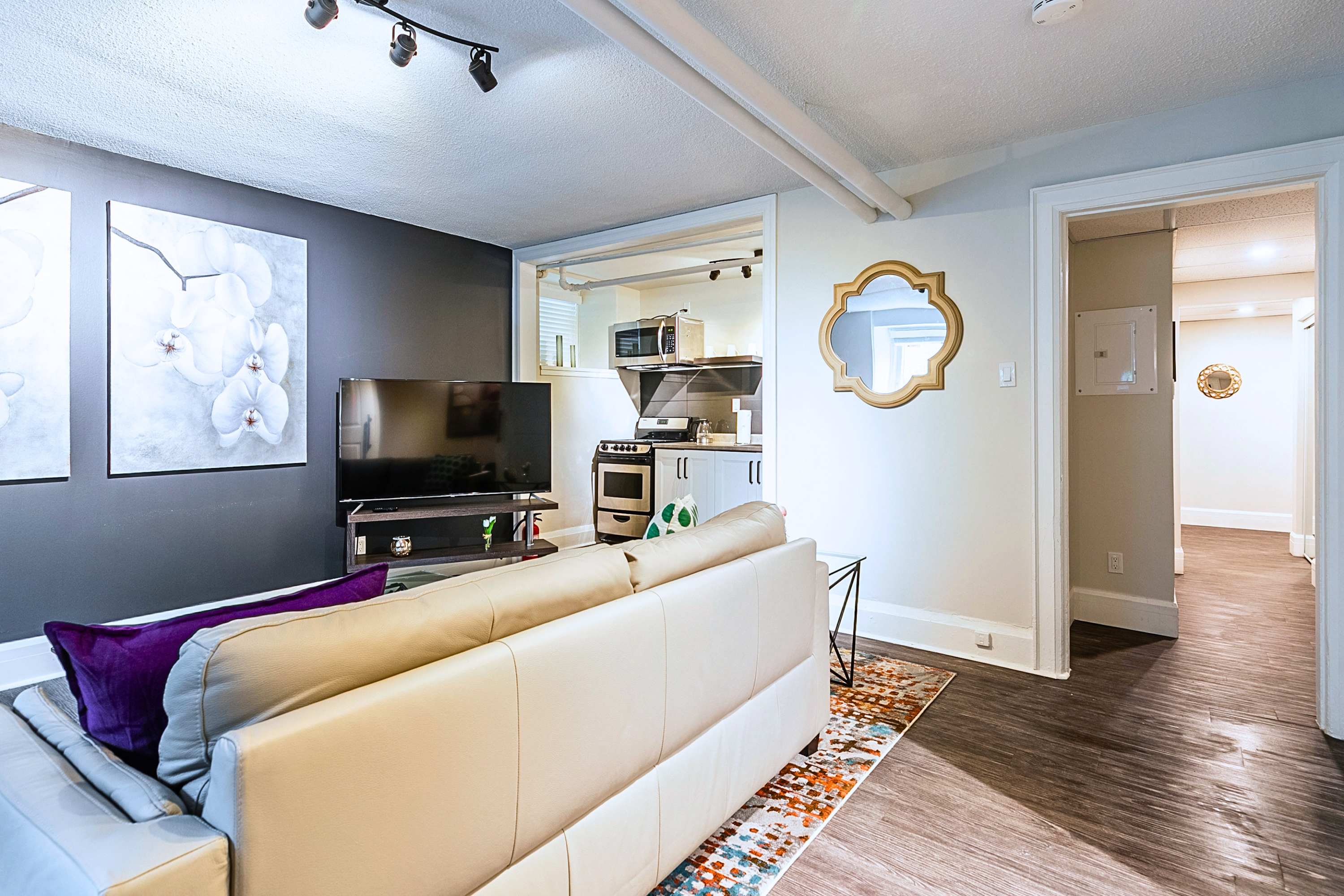 Relaxed TV Living Zone Next to Kitchen