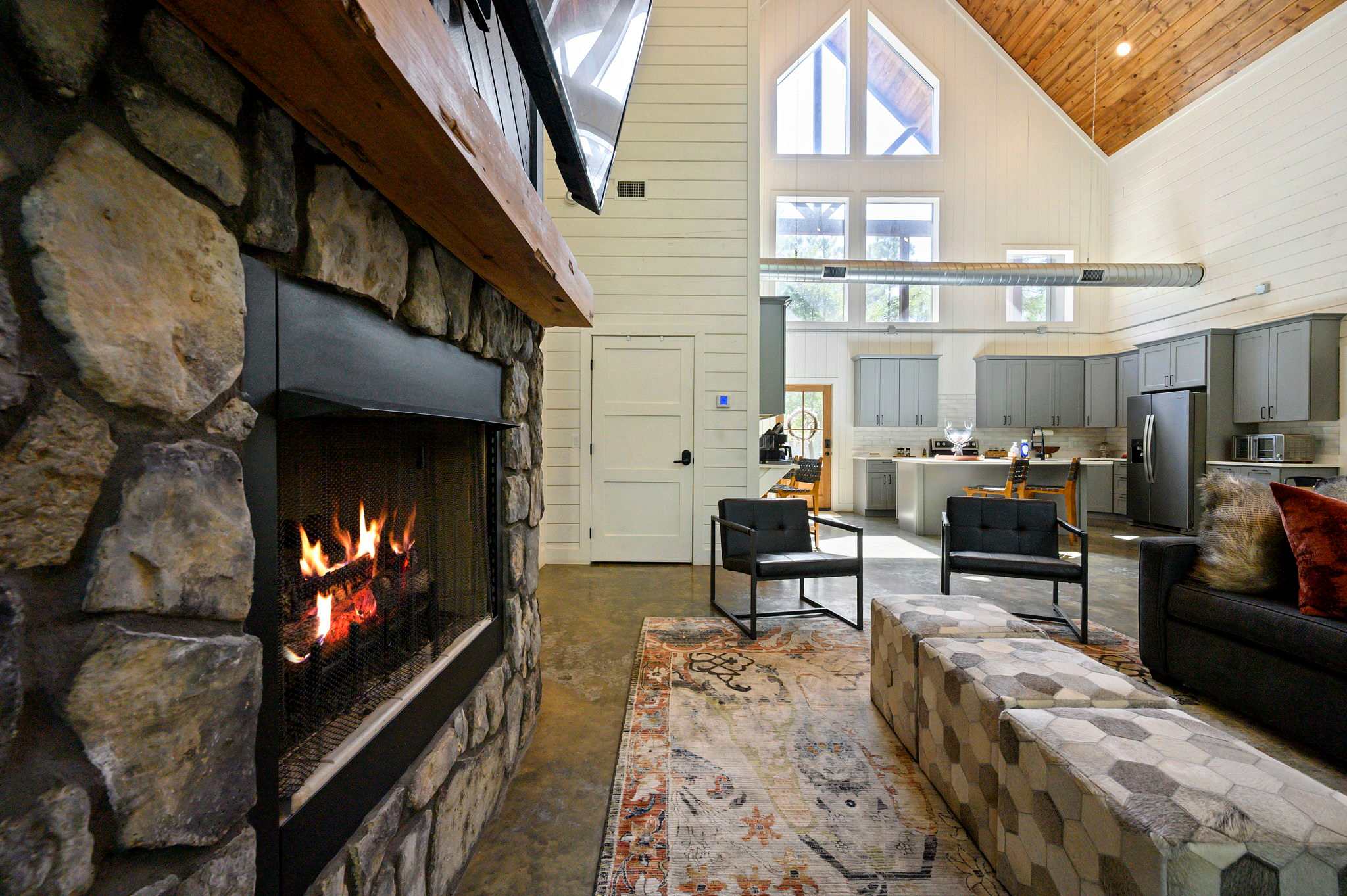 NEW! Modern Cabin - Hot Tub & Fire Pit - Sleeps 6!