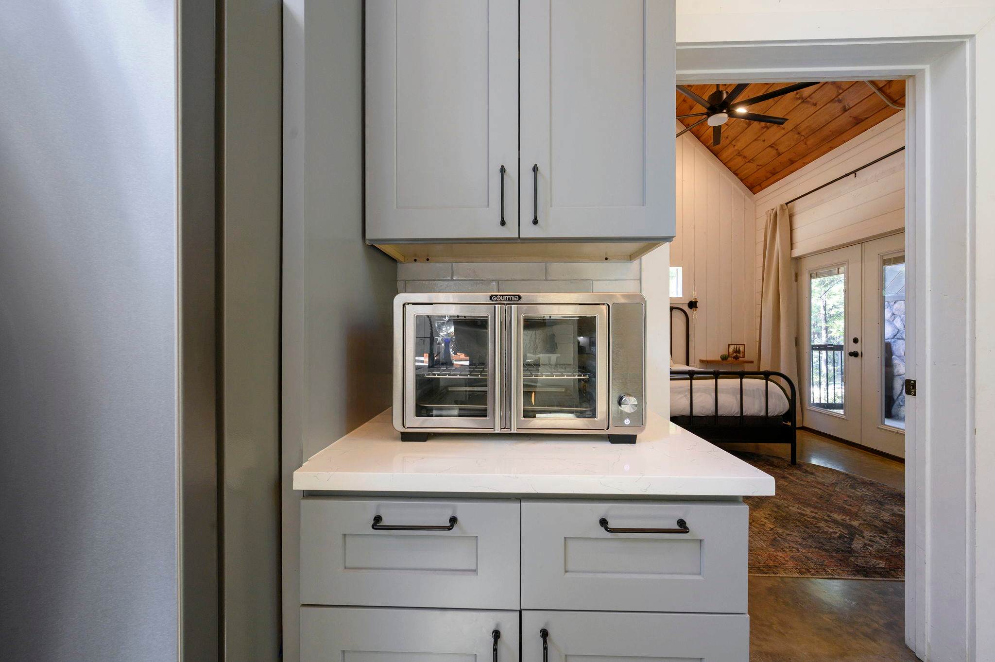NEW! Modern Cabin - Hot Tub & Fire Pit - Sleeps 6!