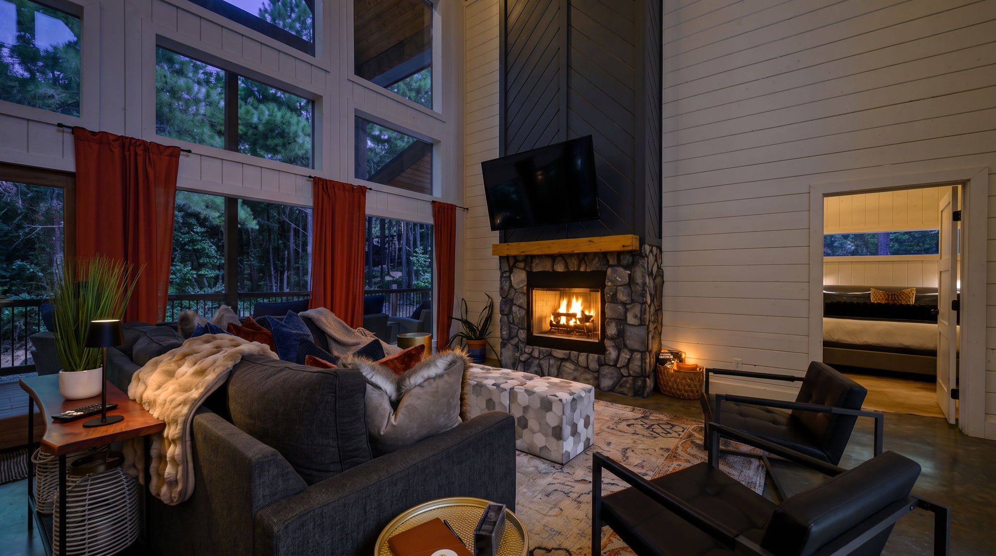 NEW! Modern Cabin - Hot Tub & Fire Pit - Sleeps 6!