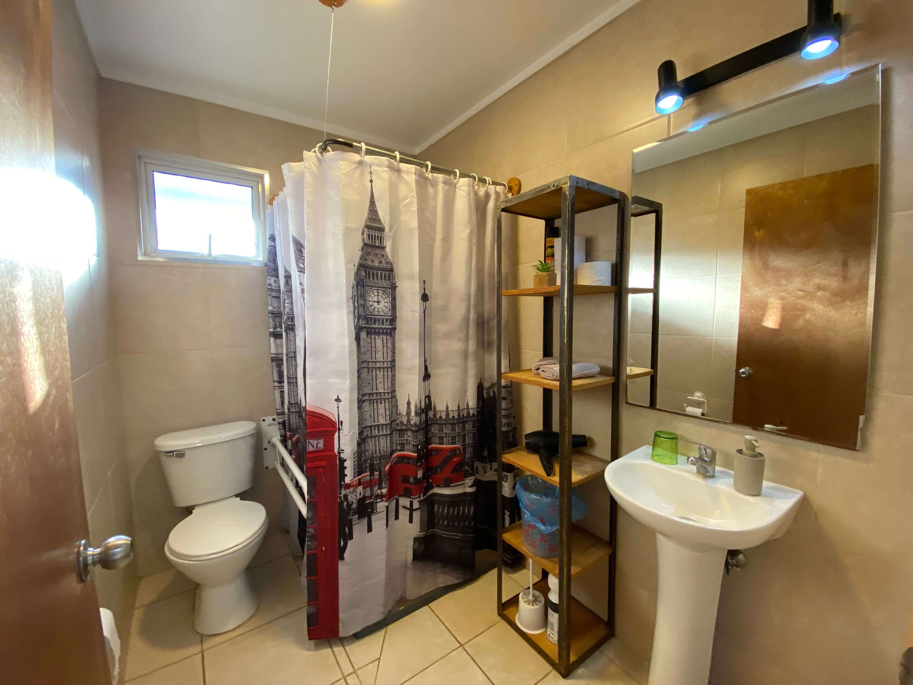 Wheelchair-Friendly Cabin - BBQ, Parking & Wifi - Foto 18