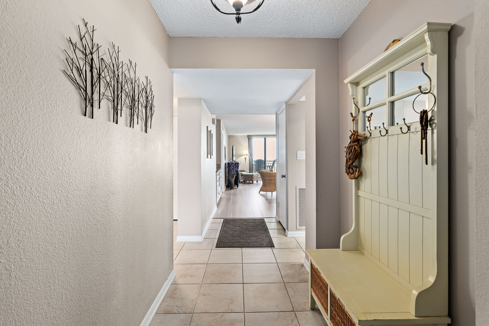 Sandy Toes l Oceanfront Condo l Heated Pool — photo 6