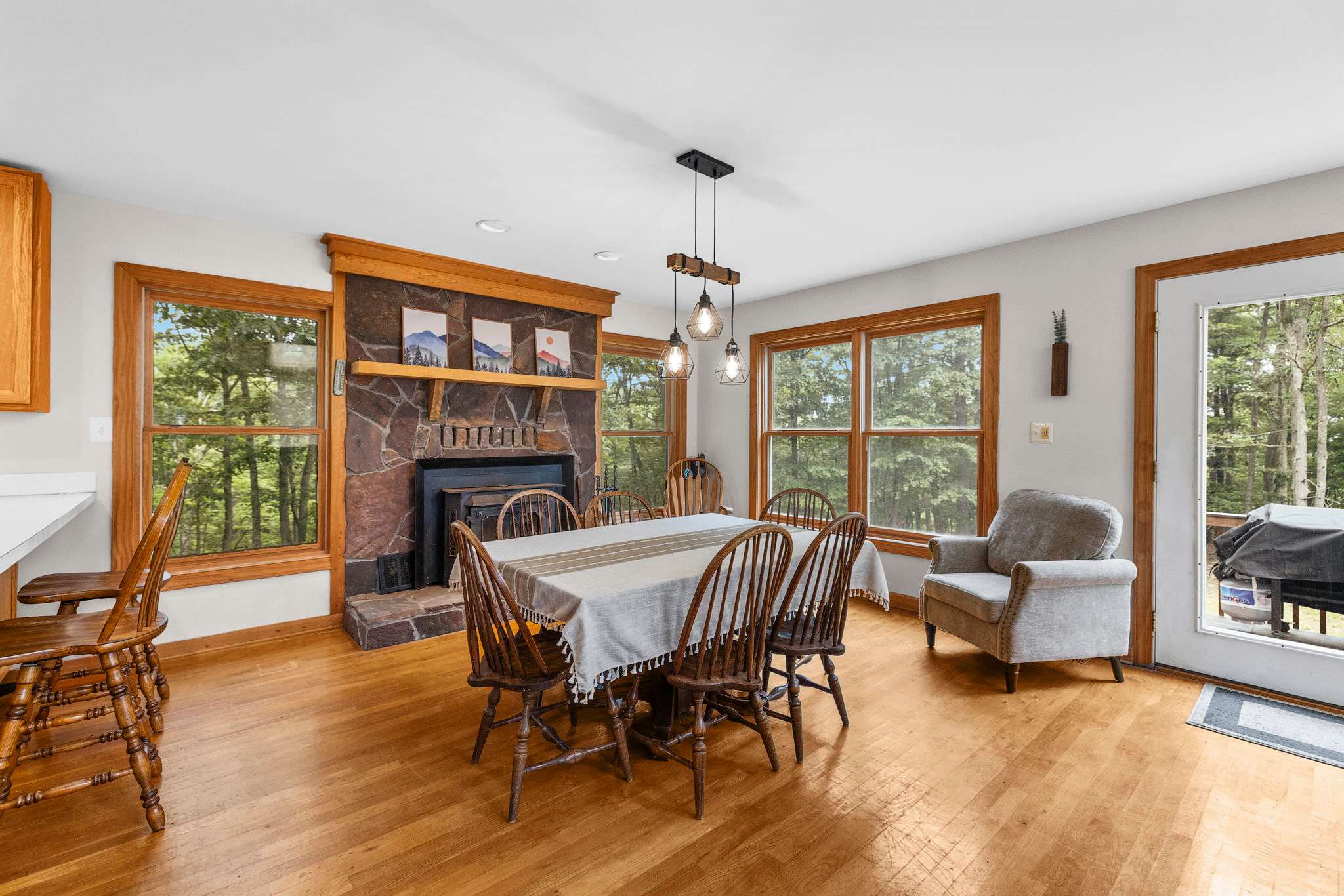 Paw Paw Mountain Lodge w/River Access & Fire Pit