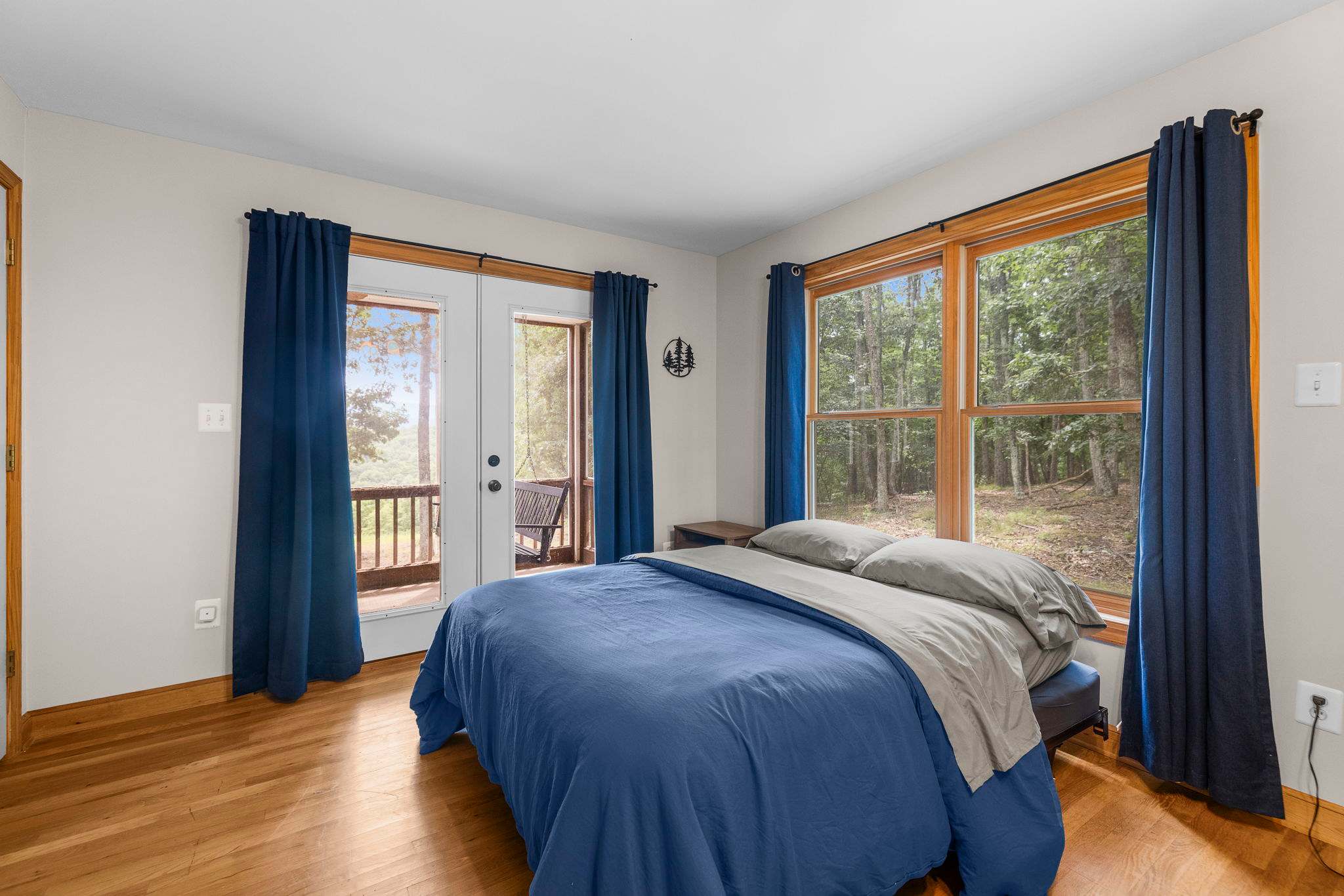 Paw Paw Mountain Lodge w/River Access & Fire Pit