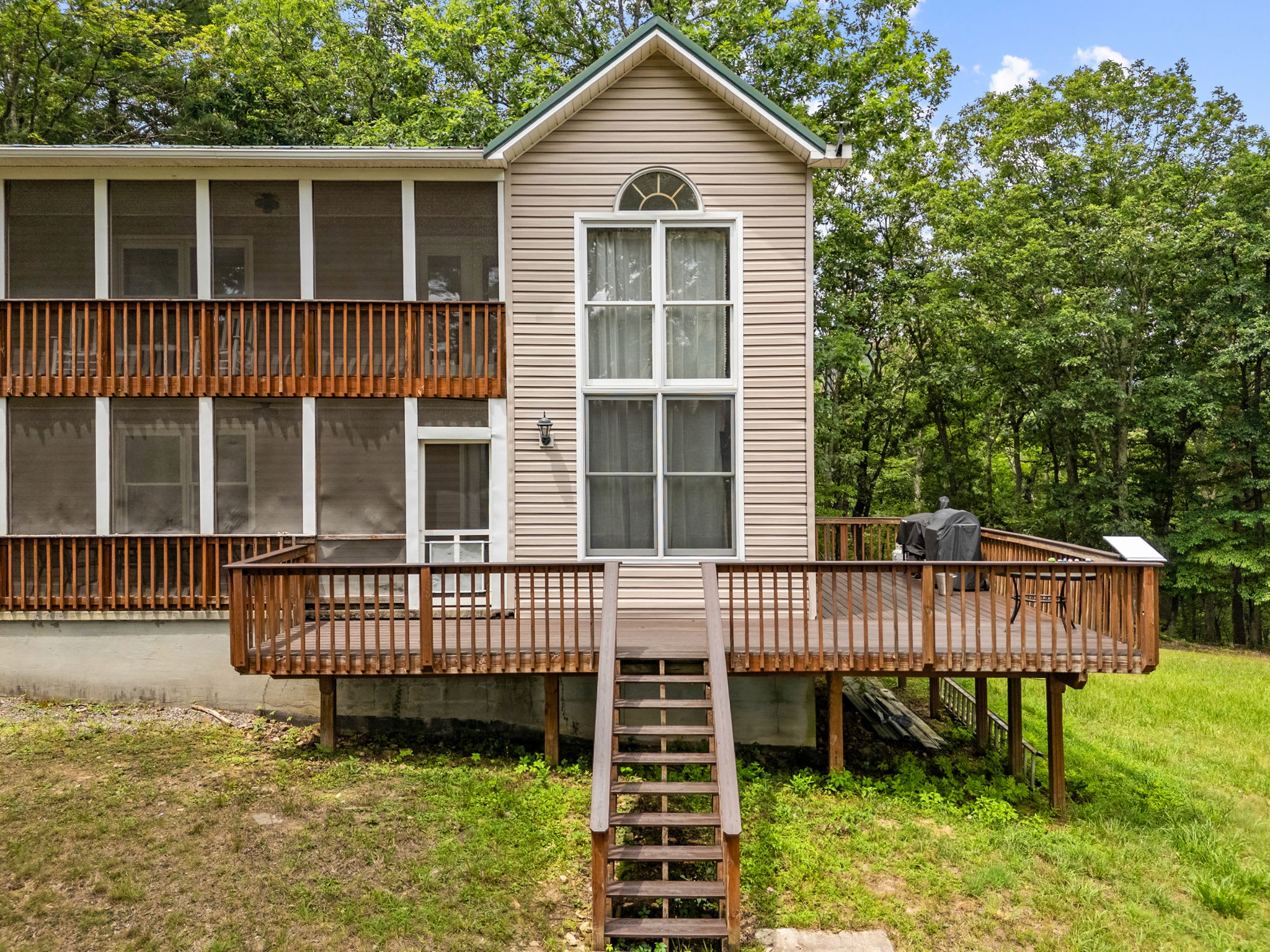 Paw Paw Mountain Lodge w/River Access & Fire Pit
