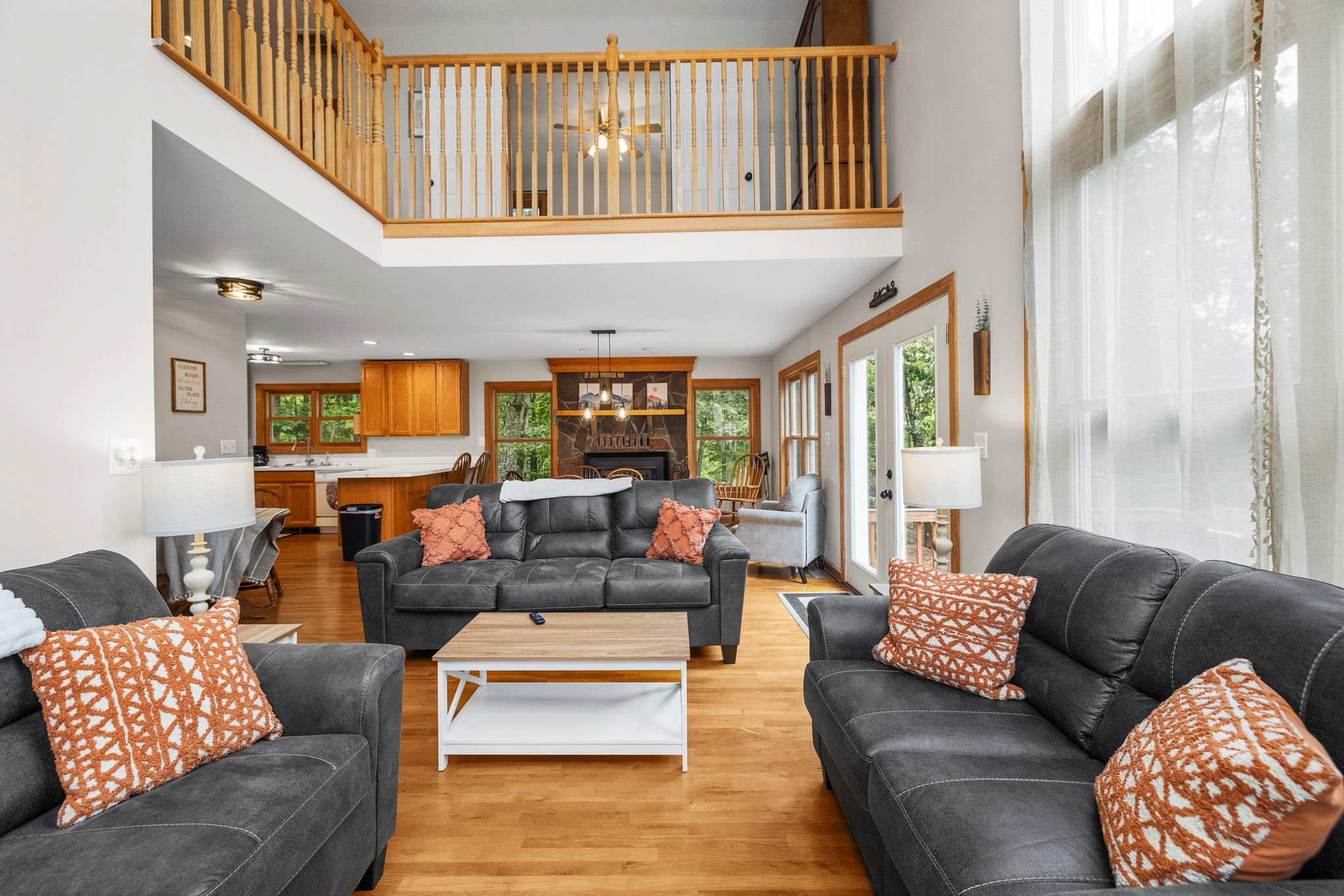 Paw Paw Mountain Lodge w/River Access & Fire Pit