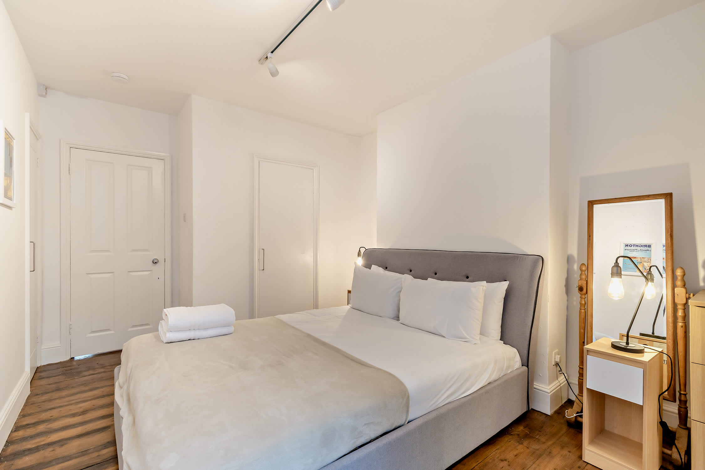 Host & Stay - 37 Regency Square – photo 13
