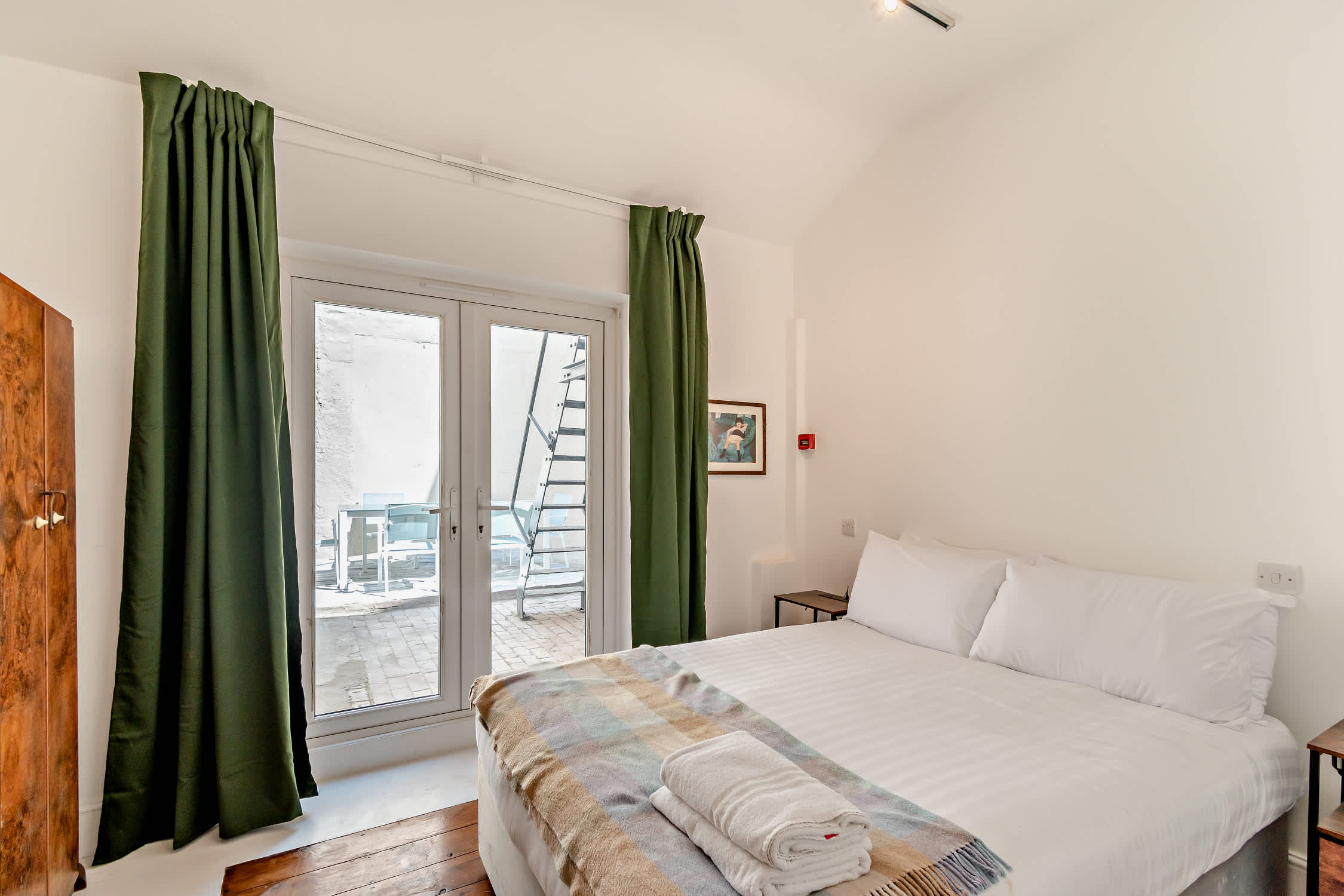 Host & Stay - 37 Regency Square – photo 21
