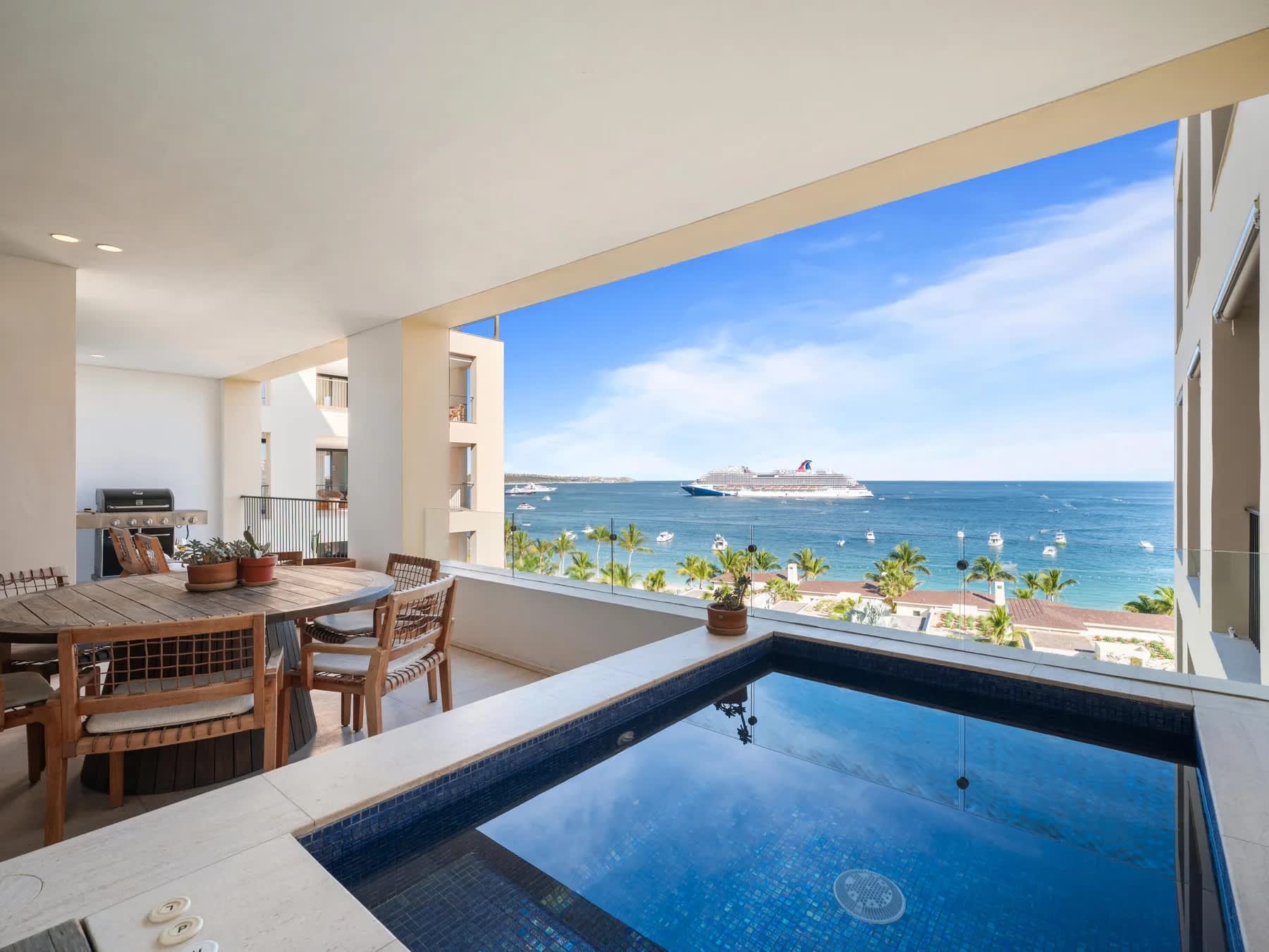 Luxury Medano Beach Cabo Resort 3 bedroom steps to marina — Cabo San Lucas, Baja California Sur — vacation rental