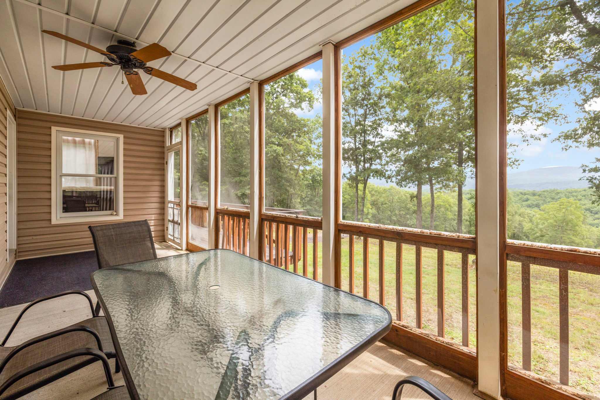 Paw Paw Mountain Lodge w/River Access & Fire Pit