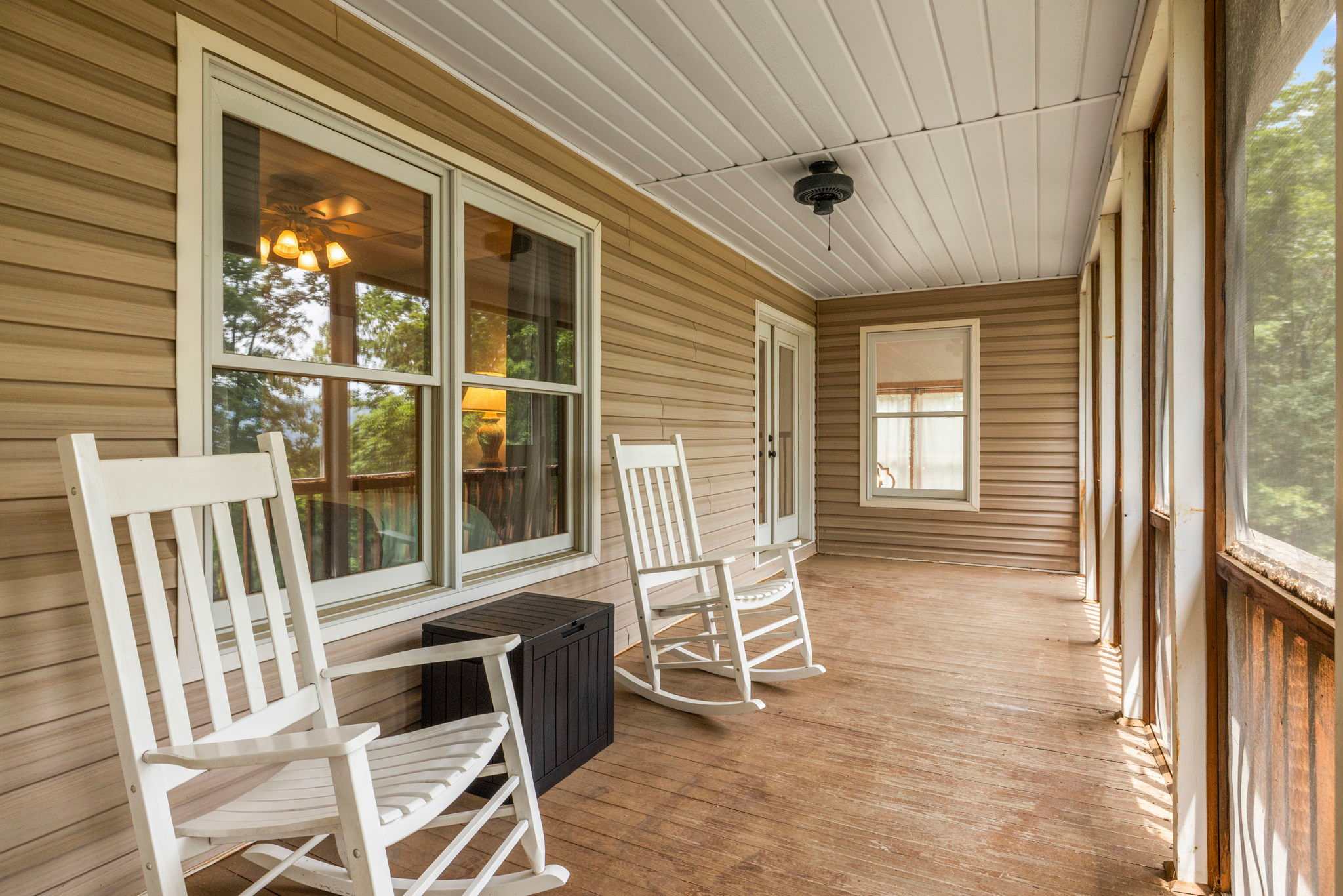 Paw Paw Mountain Lodge w/River Access & Fire Pit
