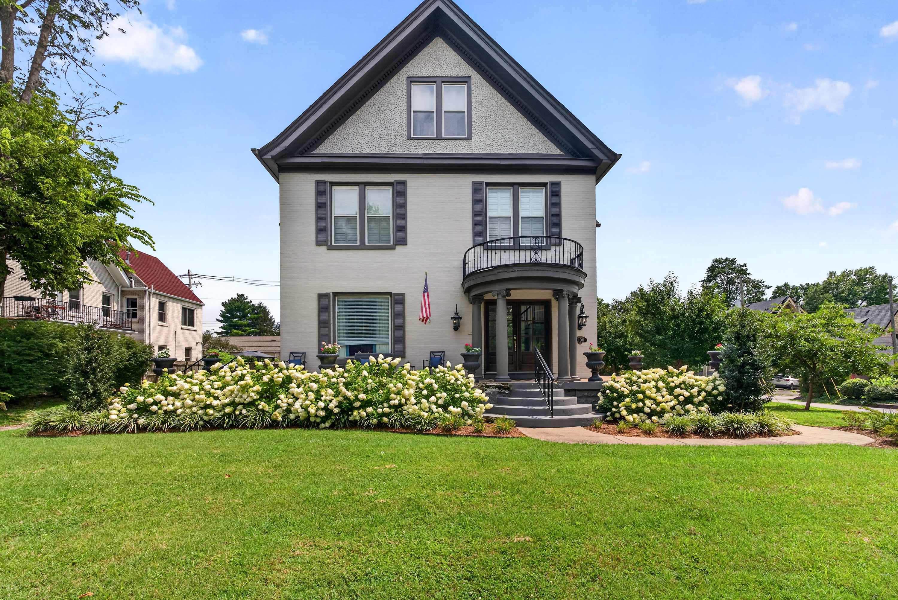 4-Bedroom Louisville Apartment | Backyard, Office