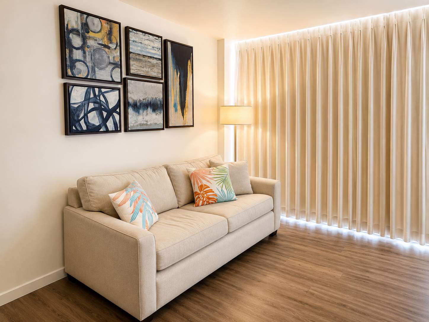 @ Marbella Lane - King Studio Steps to Beach Oasis