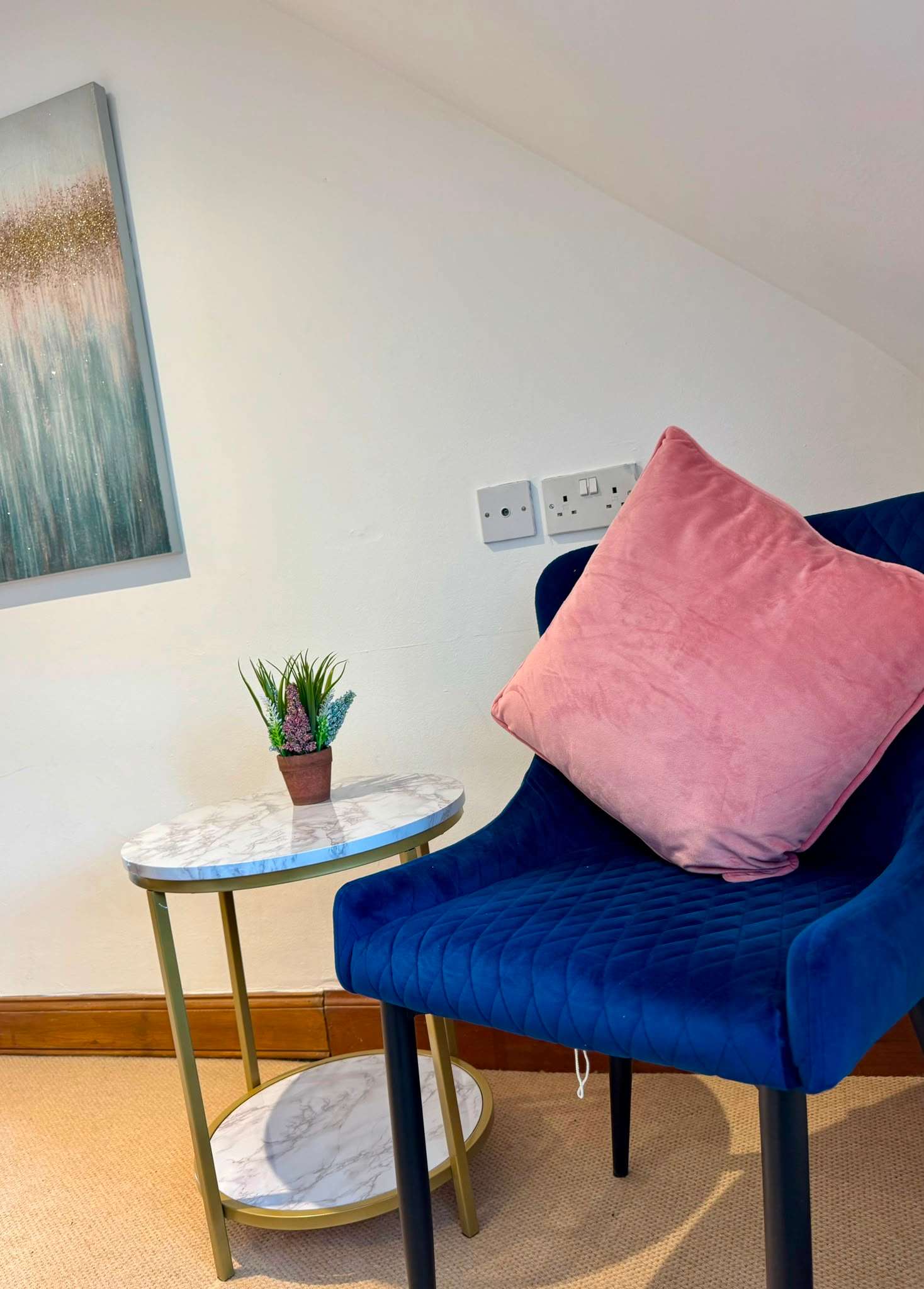Premium 2Beds Sleeps4, very short walk to the Beach with Free Parking in 21 Ann Street AB39 2EN - Property image 7 - VivreStays