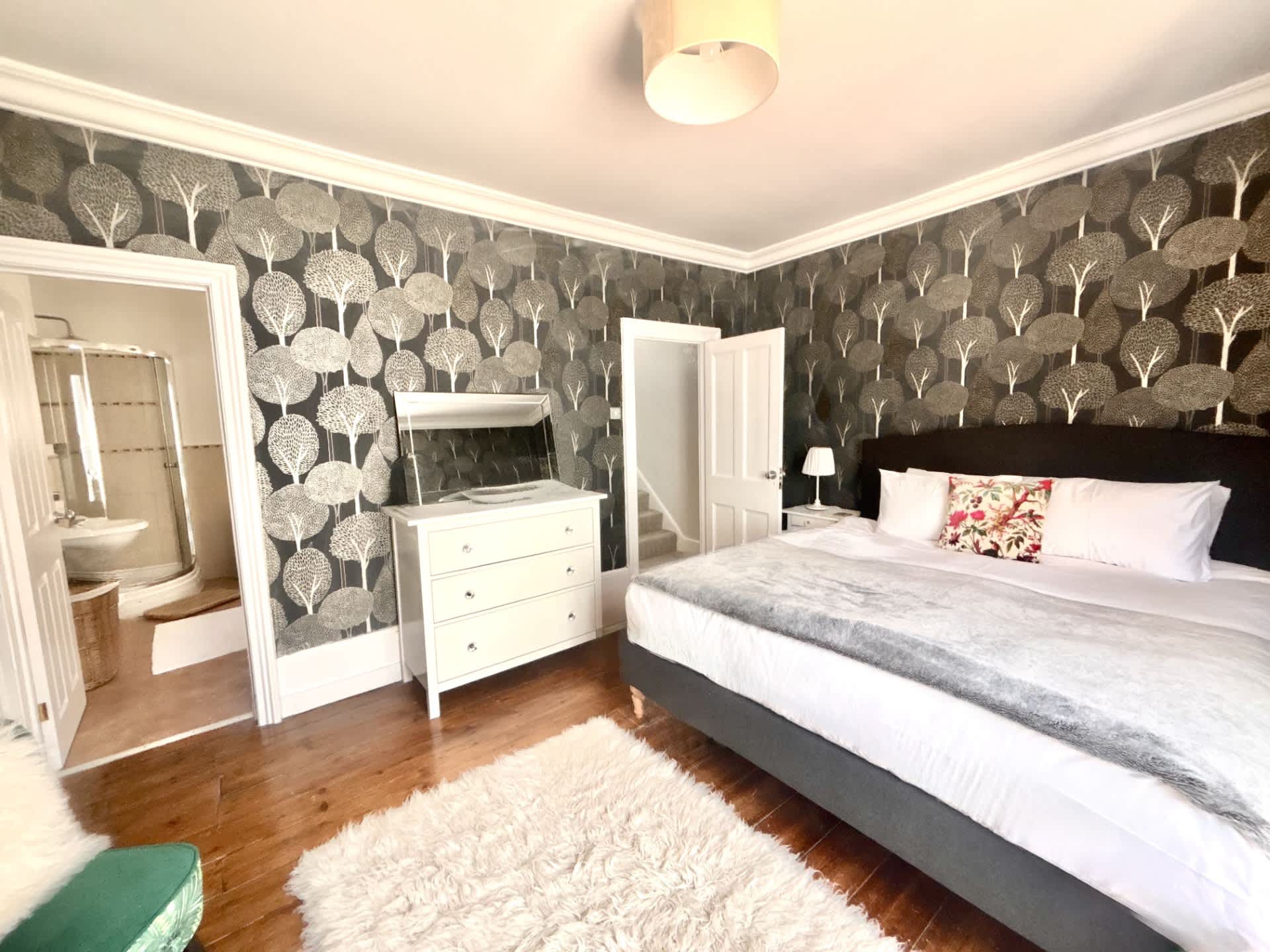 View Host & Stay | Temple Street Townhouse in 34 Temple Street BN1 3BH Host & Stay | Temple Street Townhouse in 34 Temple Street BN1 3BH - Property image 10 - VivreStays