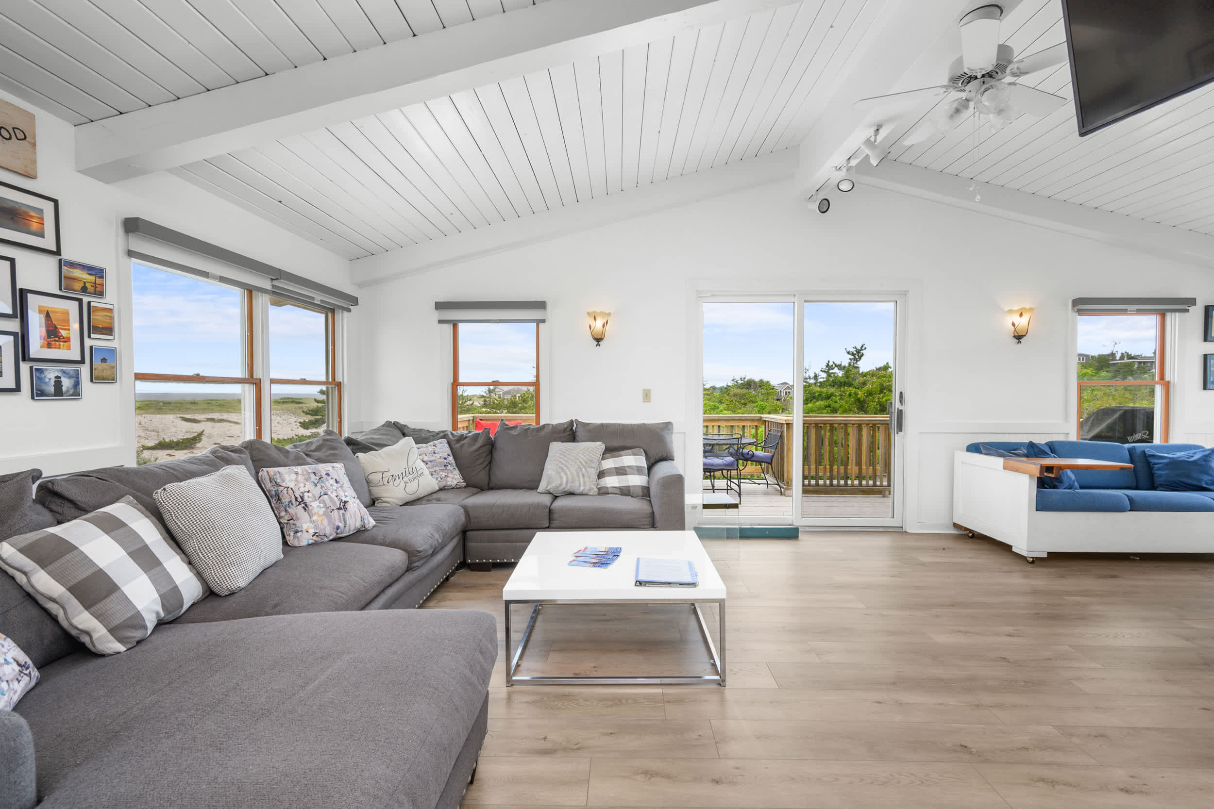 Truro Waterfront Cottage 150 to Private Beach
