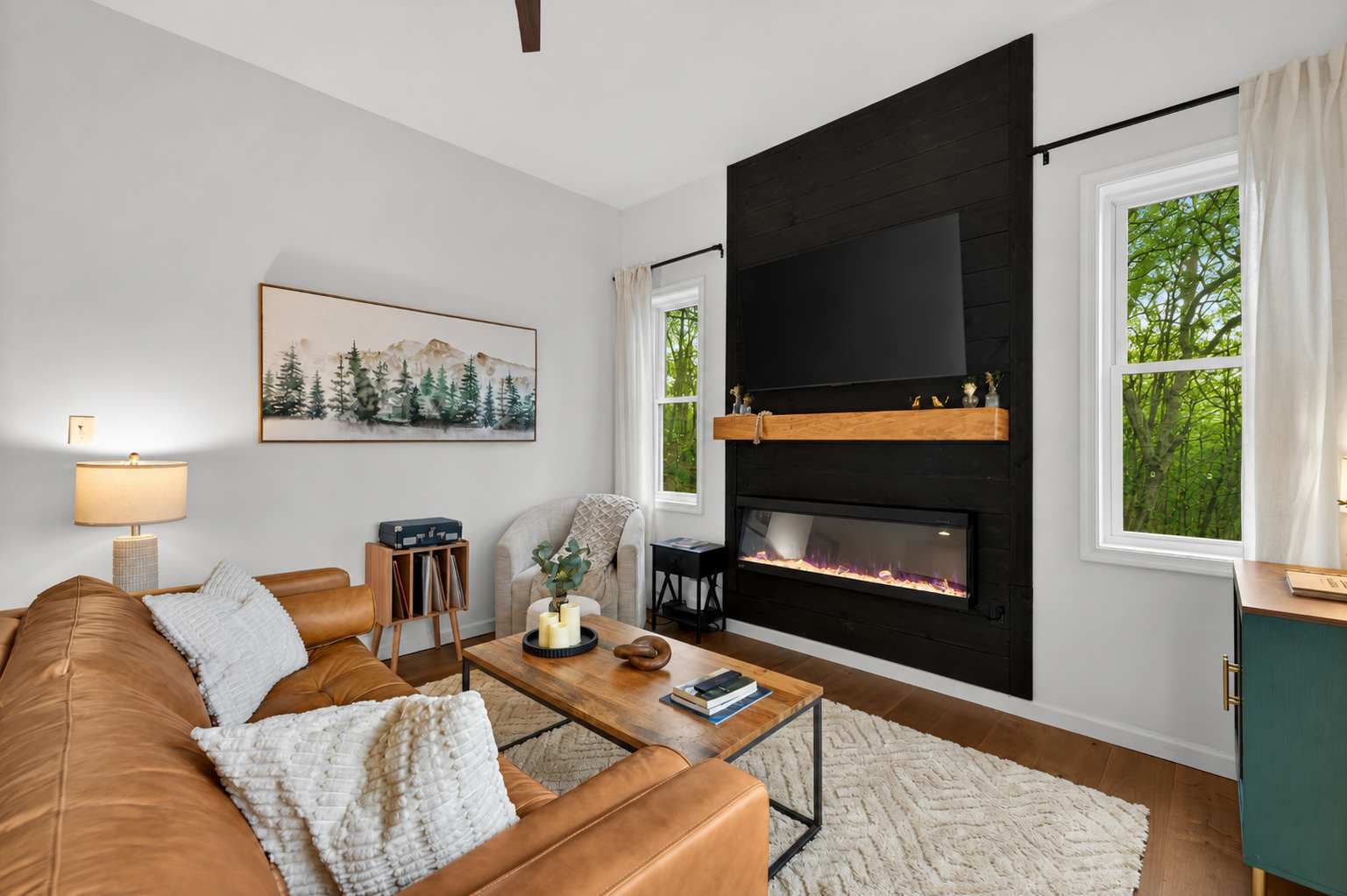 Modern Cabin Retreat w Hot Tub, Sauna & Fire Pit