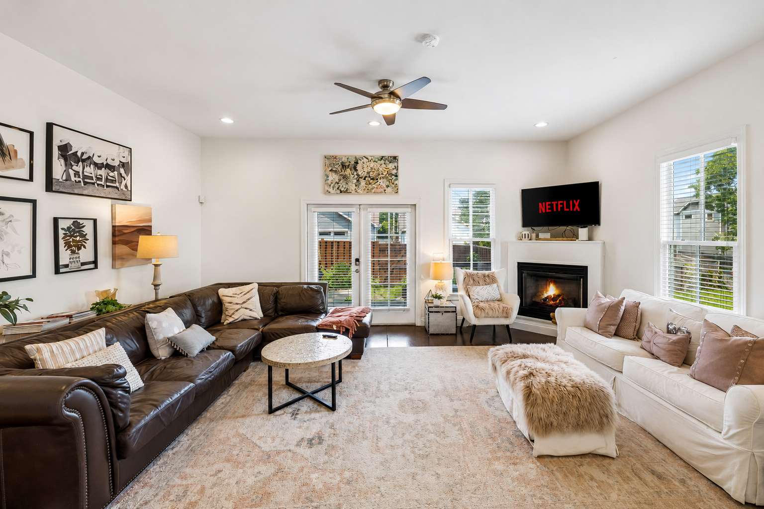 Spacious Nashville townhouse w/ exclusive backyard