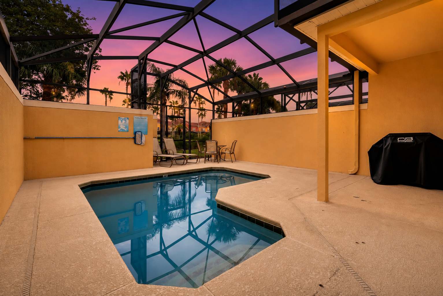 Paradise Palms Family Oasis