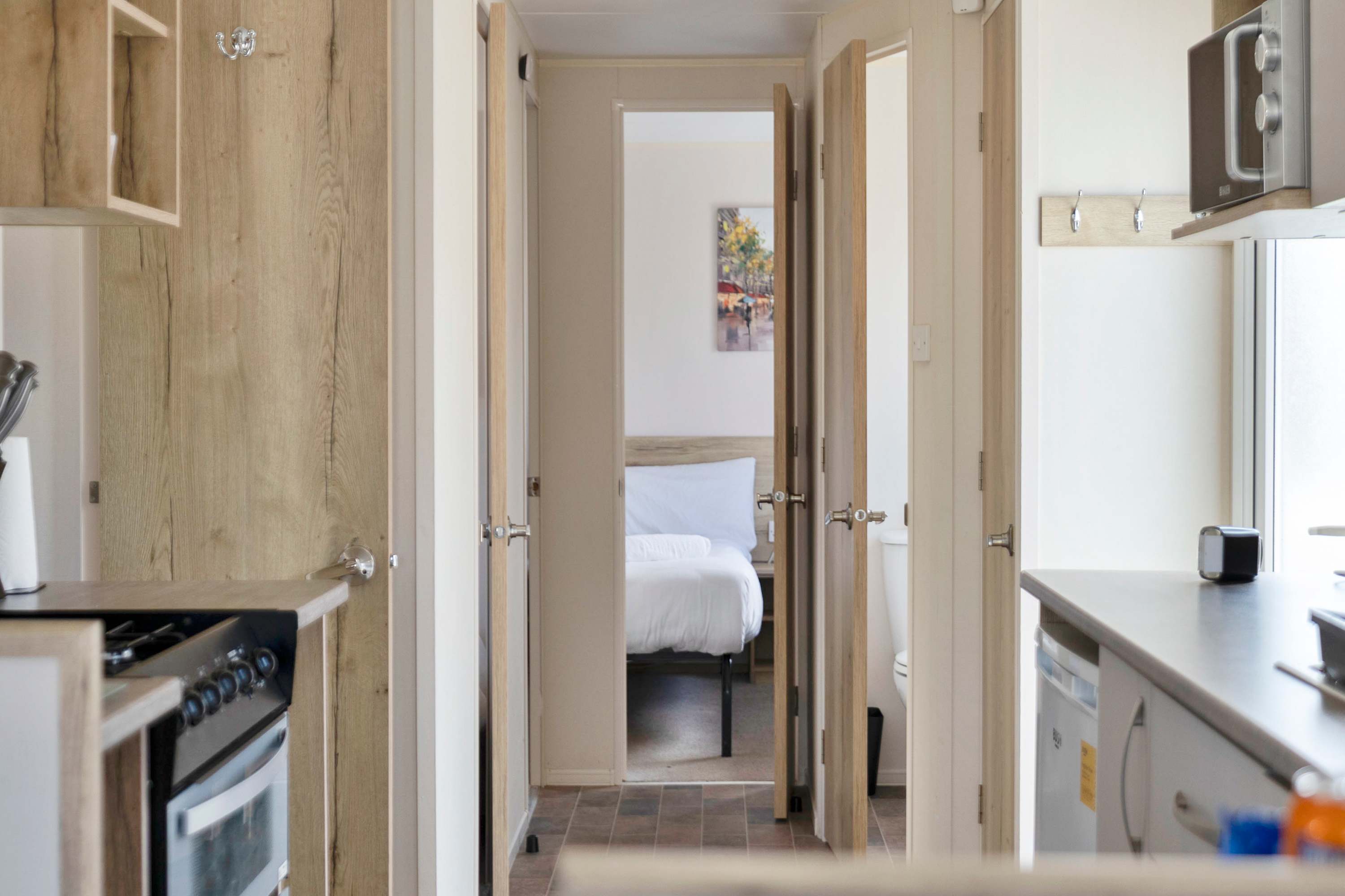 Nr Beach-30 Mins to Edinburgh-3BR Coastal Caravan in Links Road EH32 - Property image 9 - VivreStays