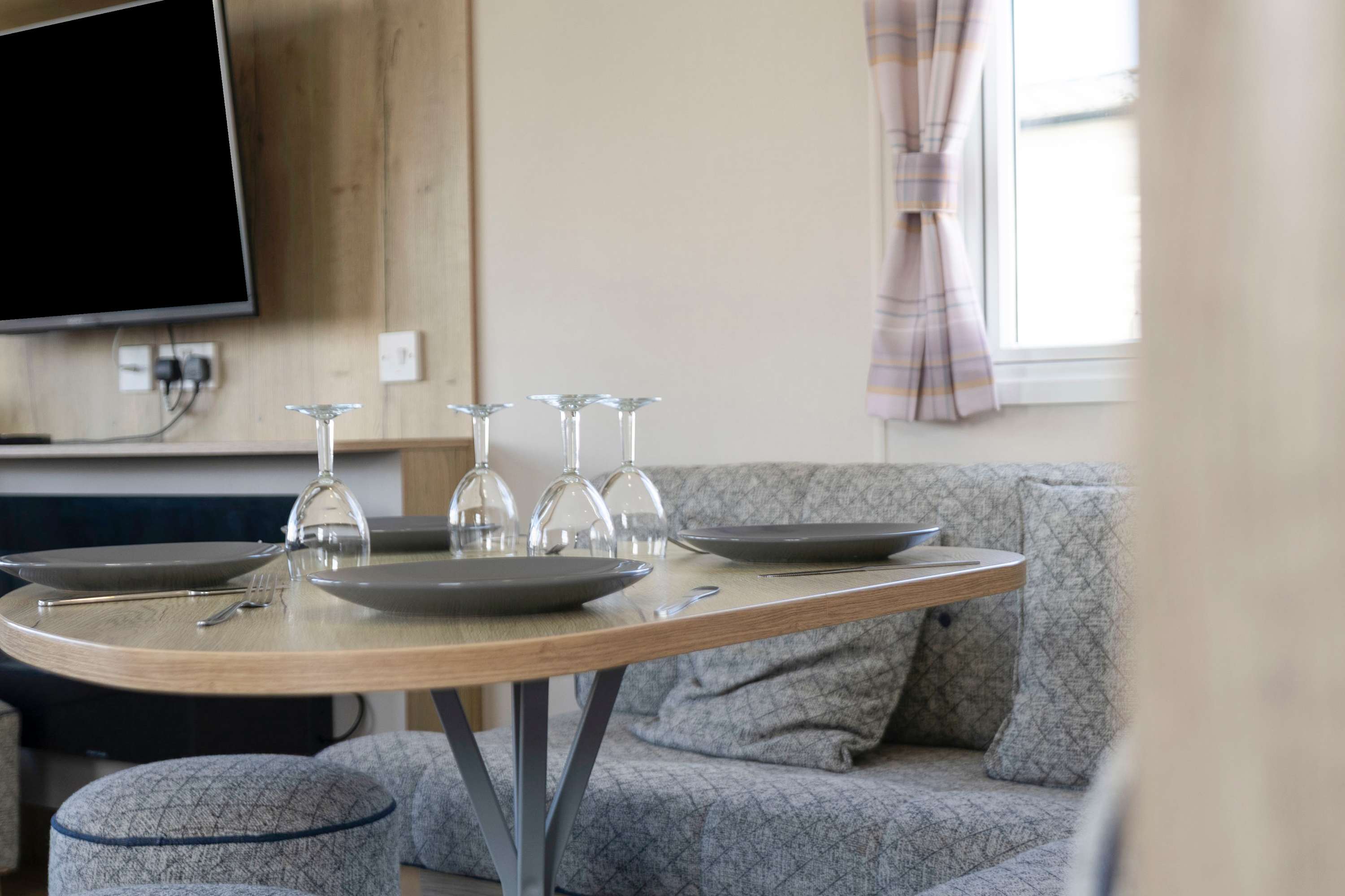 Nr Beach-30 Mins to Edinburgh-3BR Coastal Caravan in Links Road EH32 - Property image 12 - VivreStays