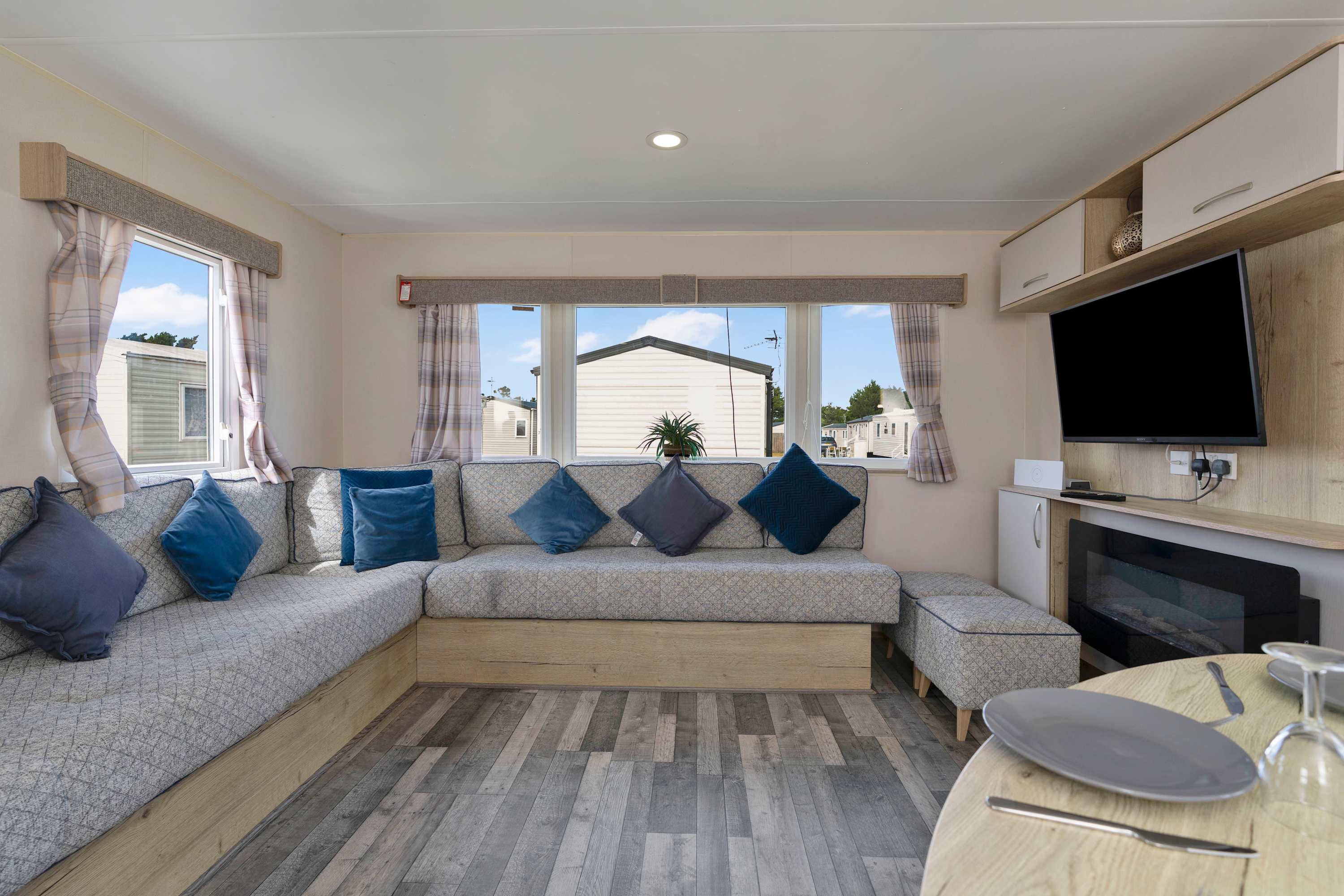Nr Beach-30 Mins to Edinburgh-3BR Coastal Caravan in Links Road EH32 - Property image 20 - VivreStays