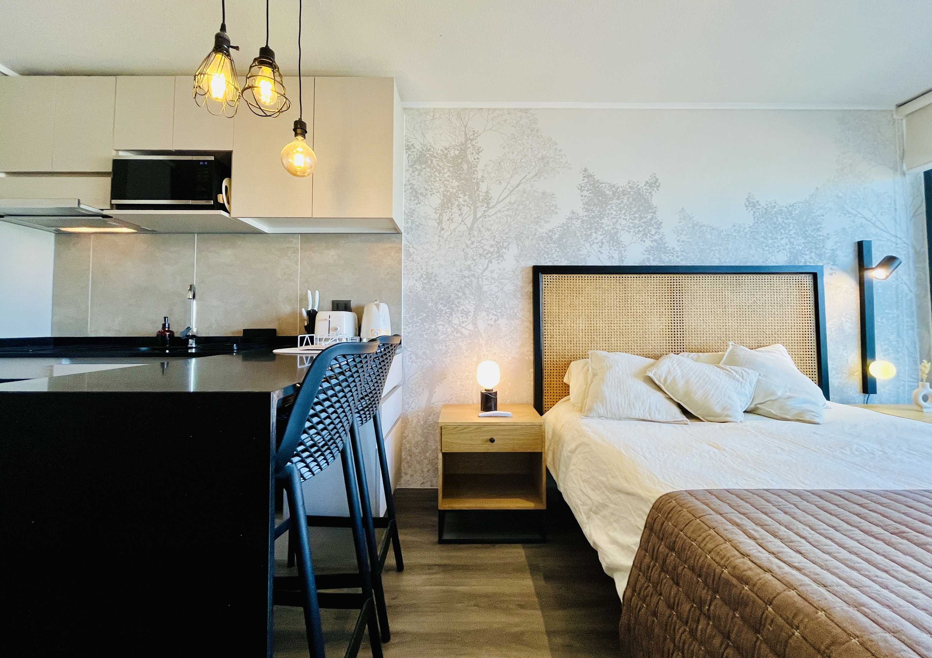 Smart Ñuñoa Studio - A/C, Balcony, Pool & Parking