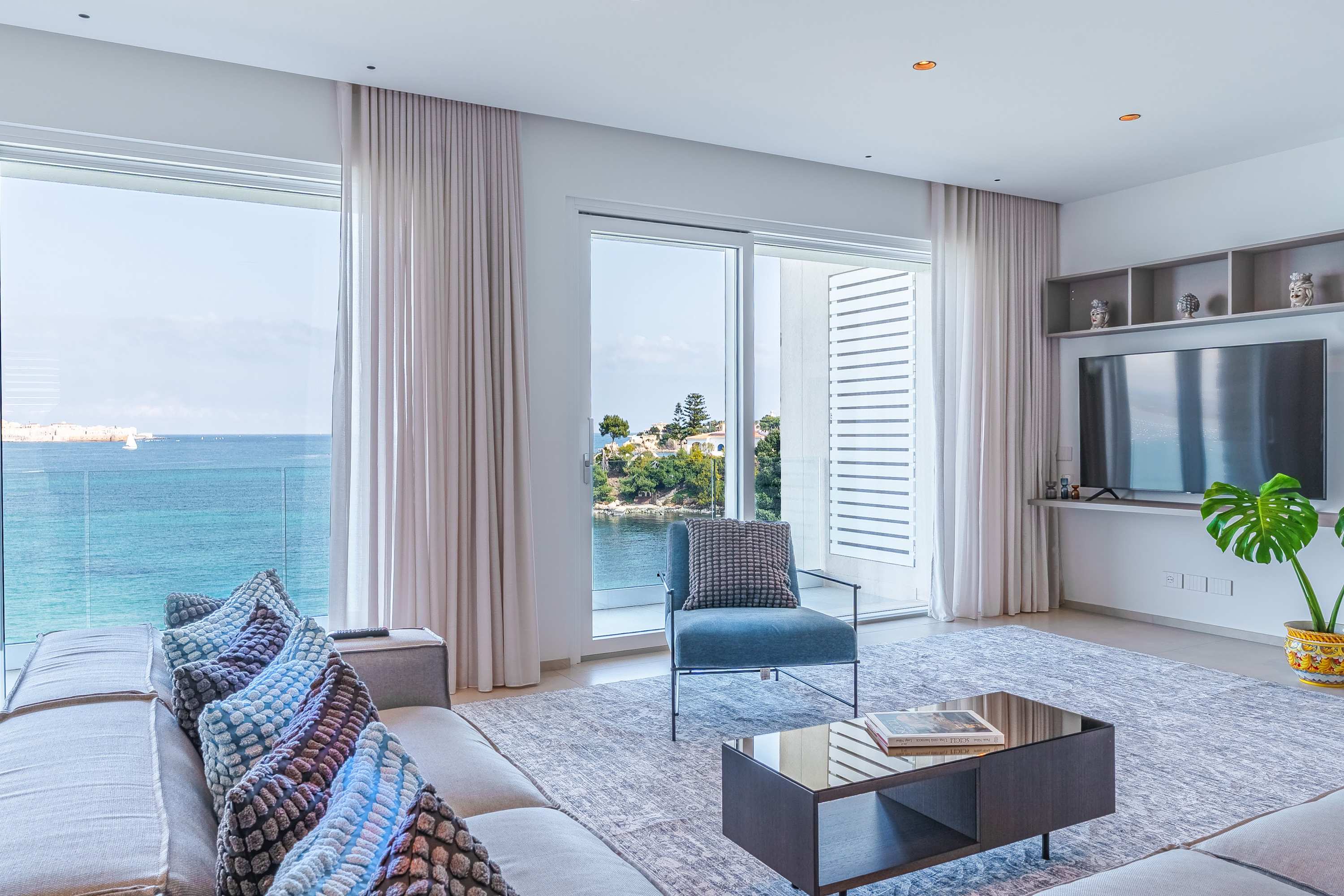 Villa Hespera Private Jacuzzi & Sea Views — Siracusa, Sicily — vacation rental