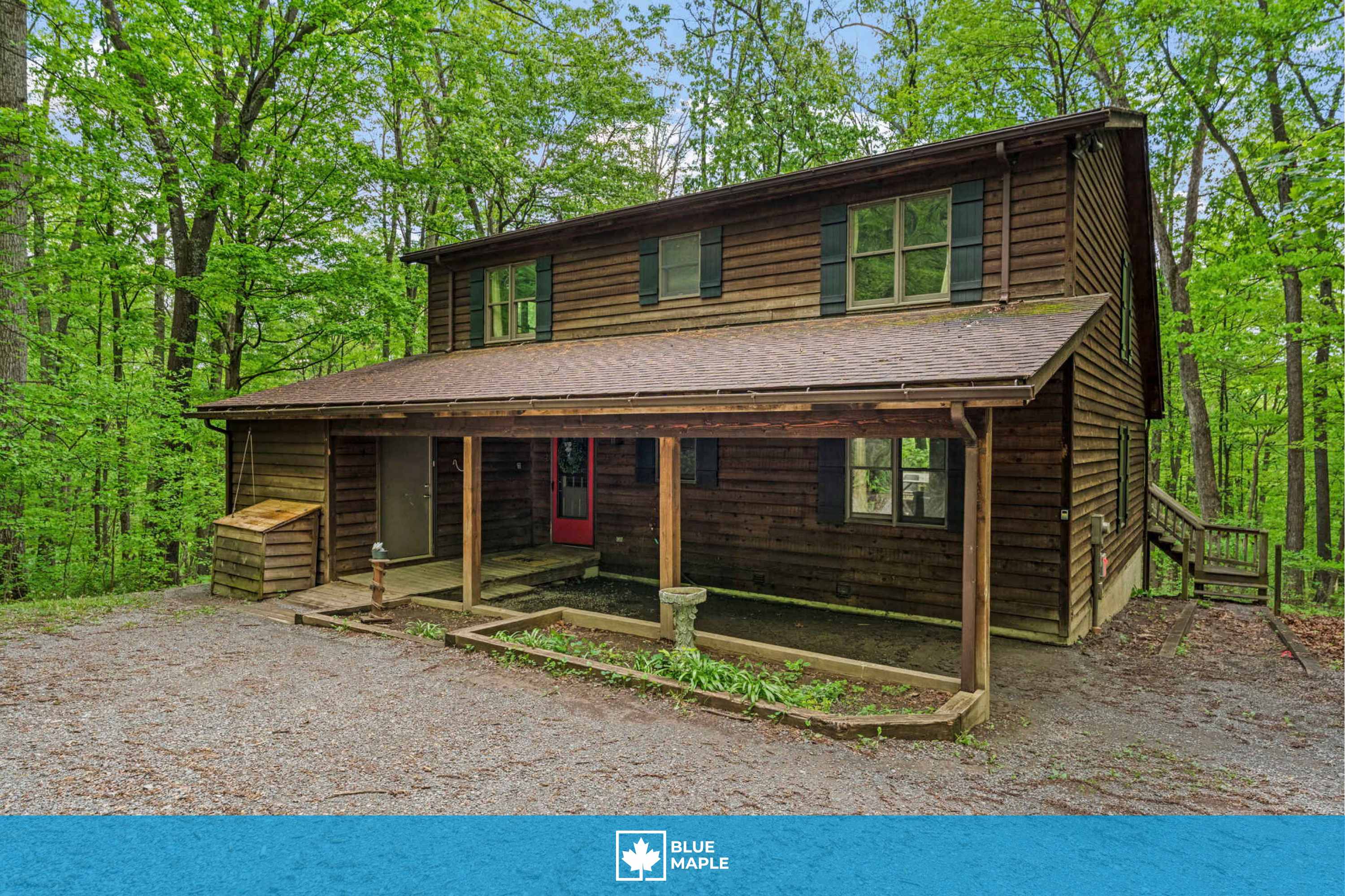 Huge Cabin w Hot Tub, Deck, Grill & WiFi