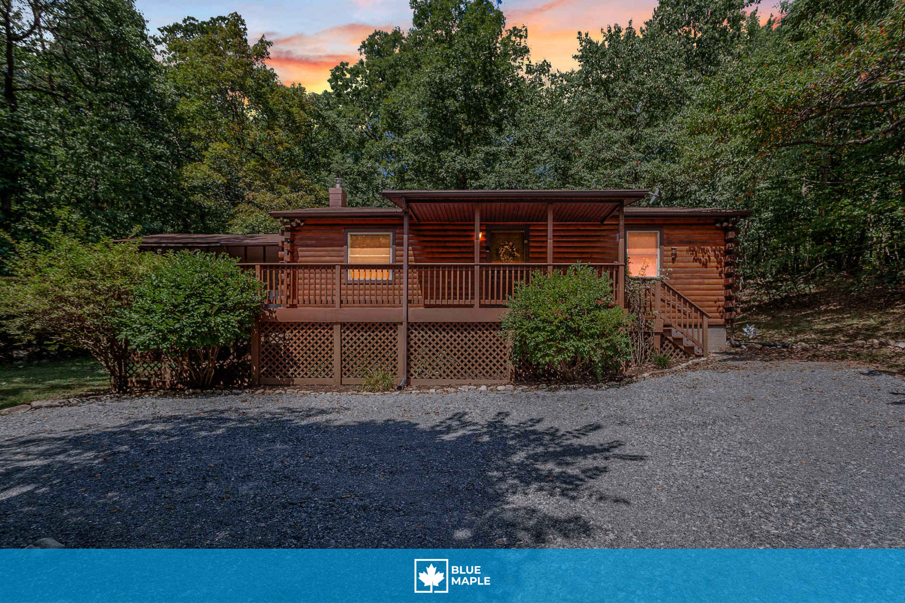 Private w Screened Porch, Deck & Dog-Friendly!
