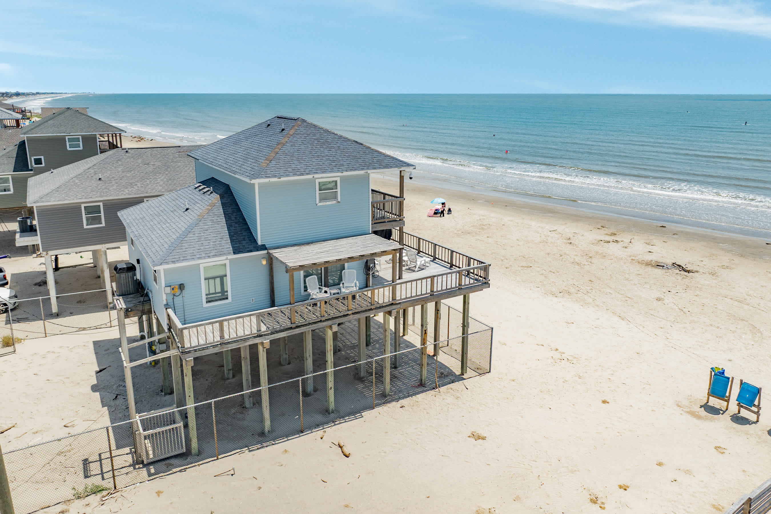 Seaside Haven Direct Beachfront by the Jetty | Photo 2
