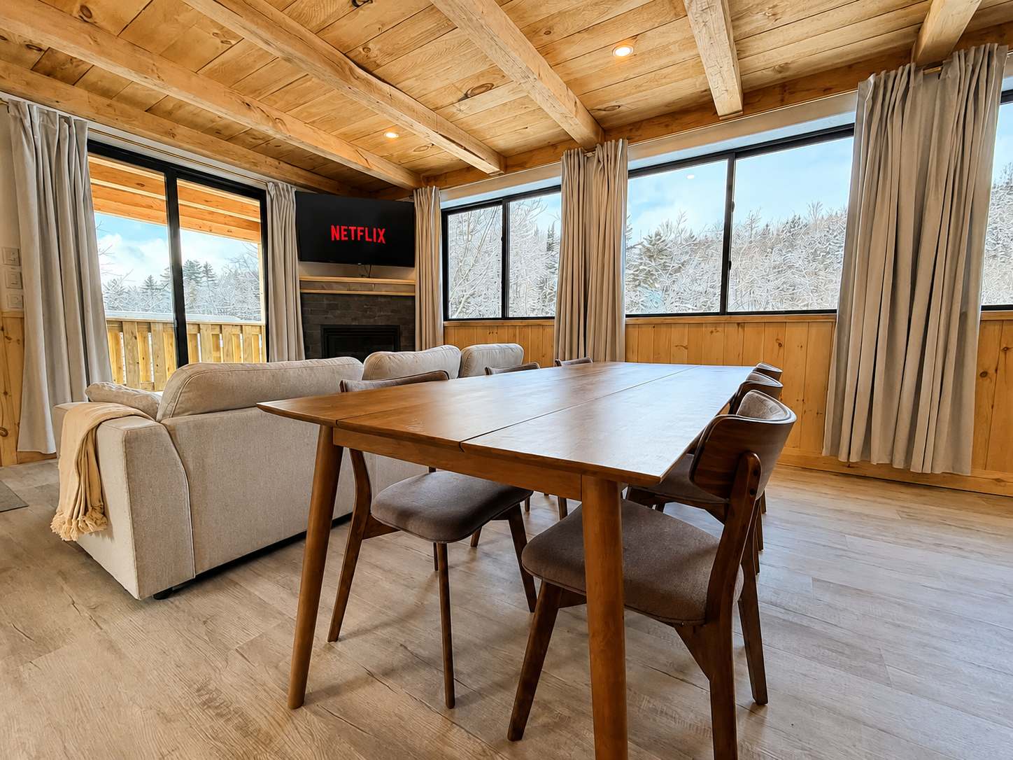 Bear Perch | Nordic Design, Nature Escape in Stowe