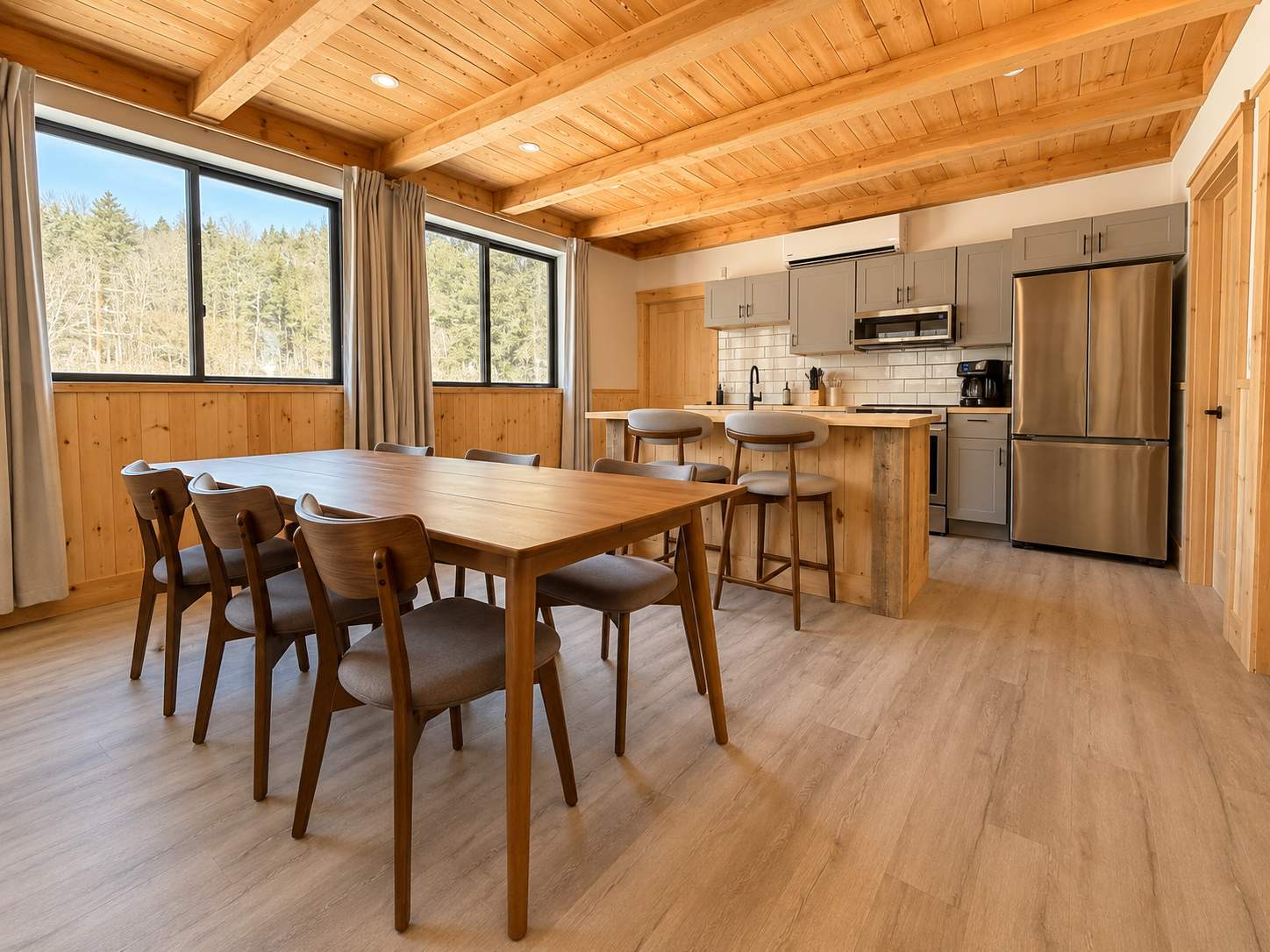 Bear Perch | Nordic Design, Nature Escape in Stowe
