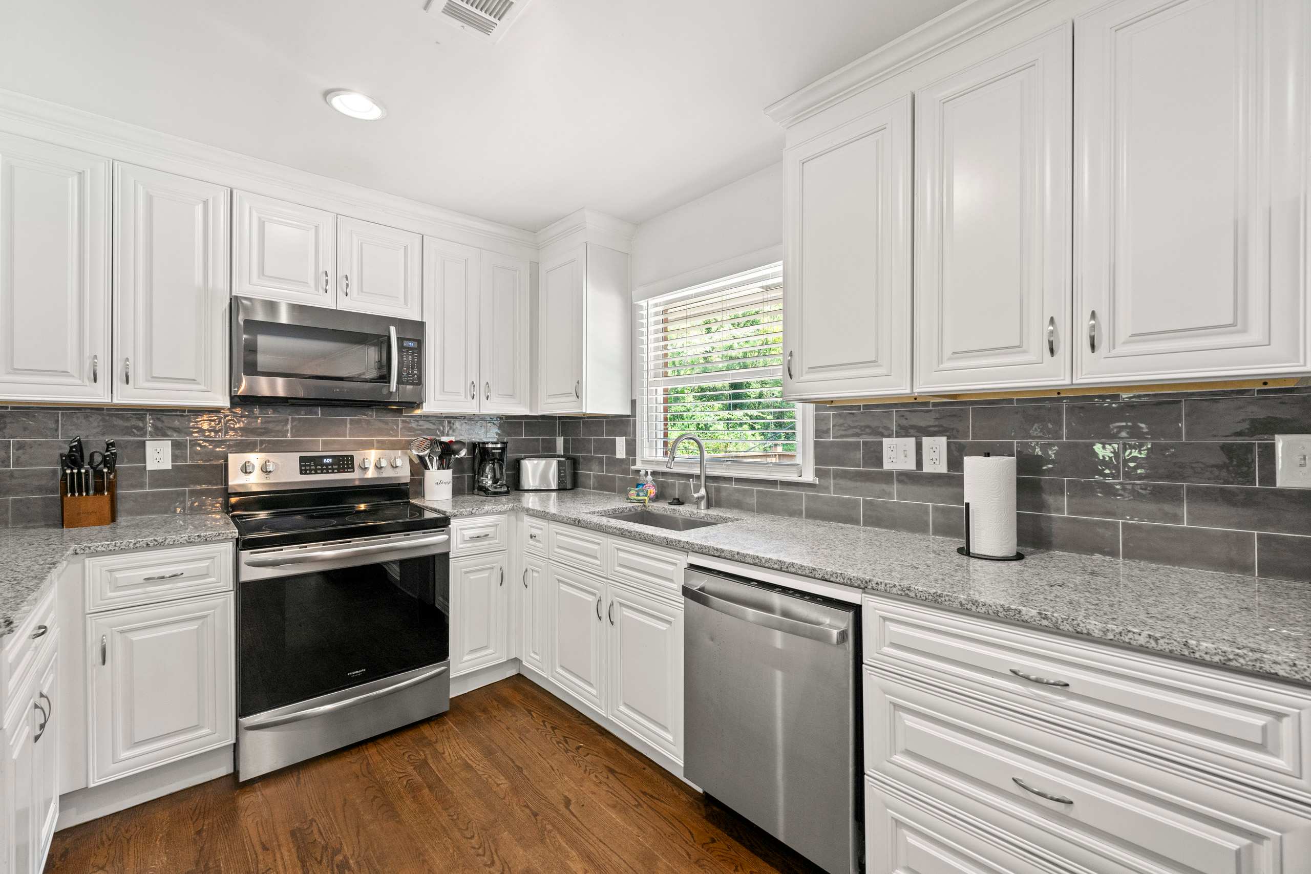 ATL airport pool villa, sleeps 10 - Foto 17