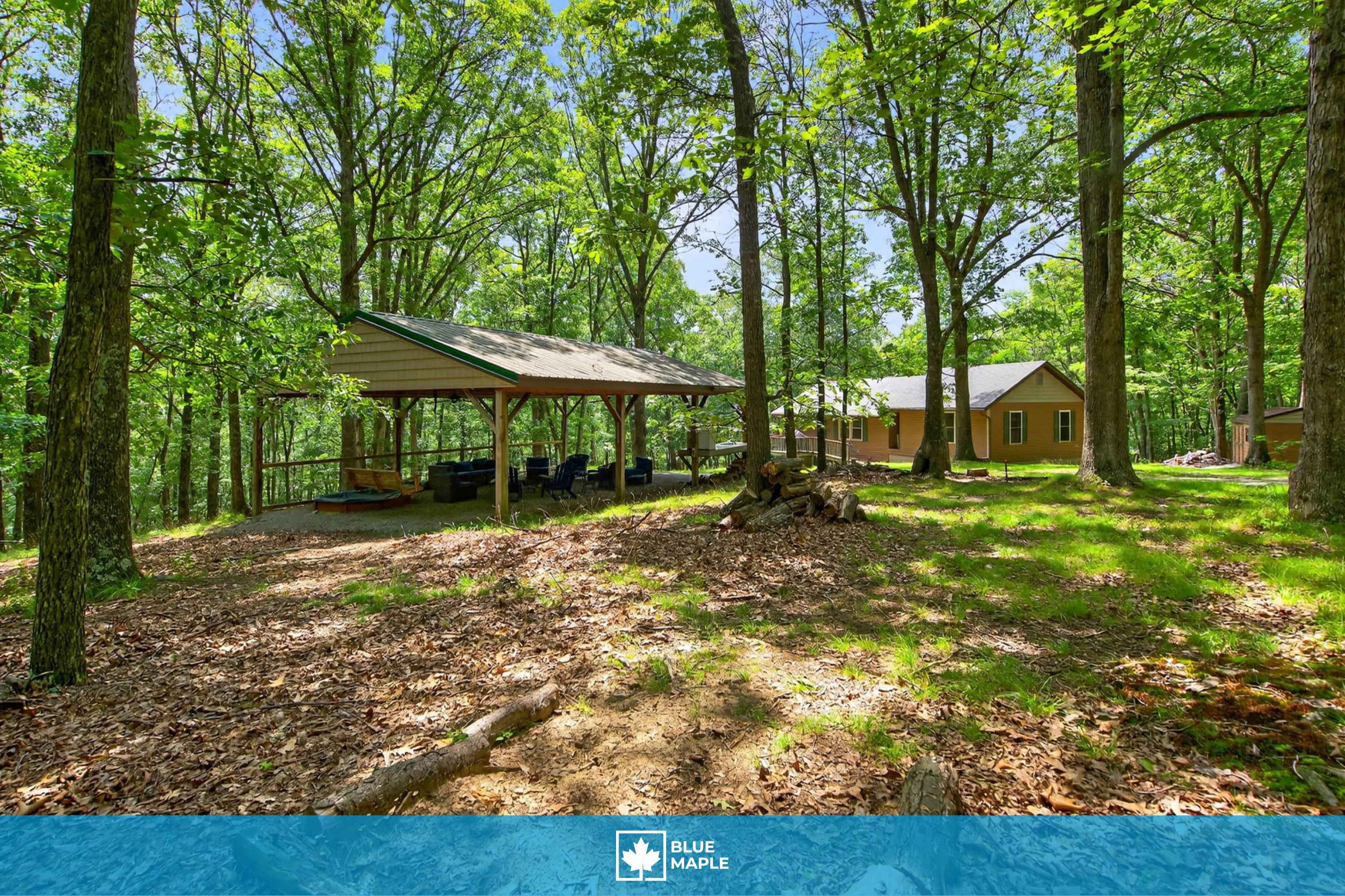Cozy 3BR chalet w/ hot tub & BBQ grill