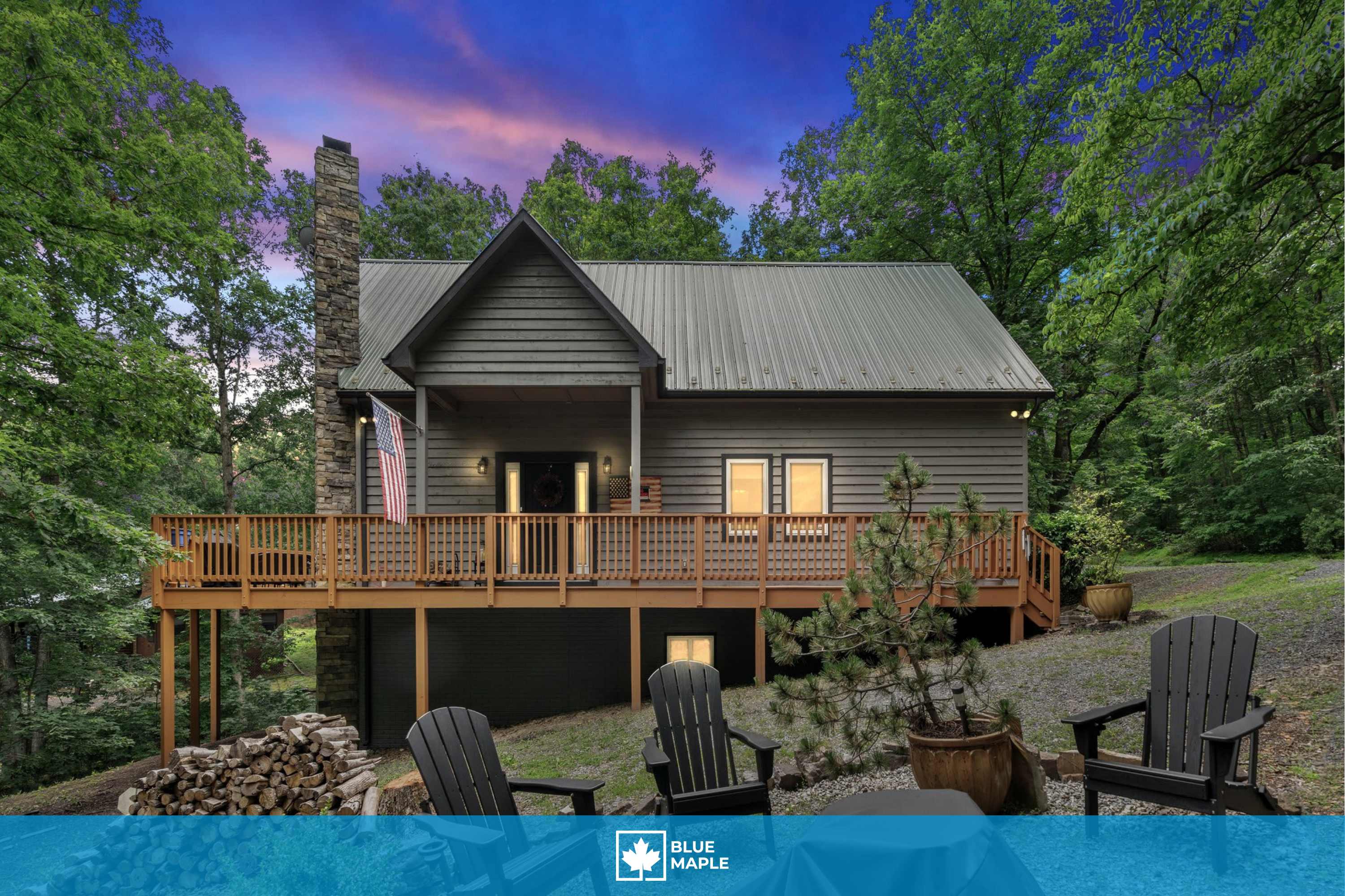 3BR cabin w/ hot tub & outdoor deck