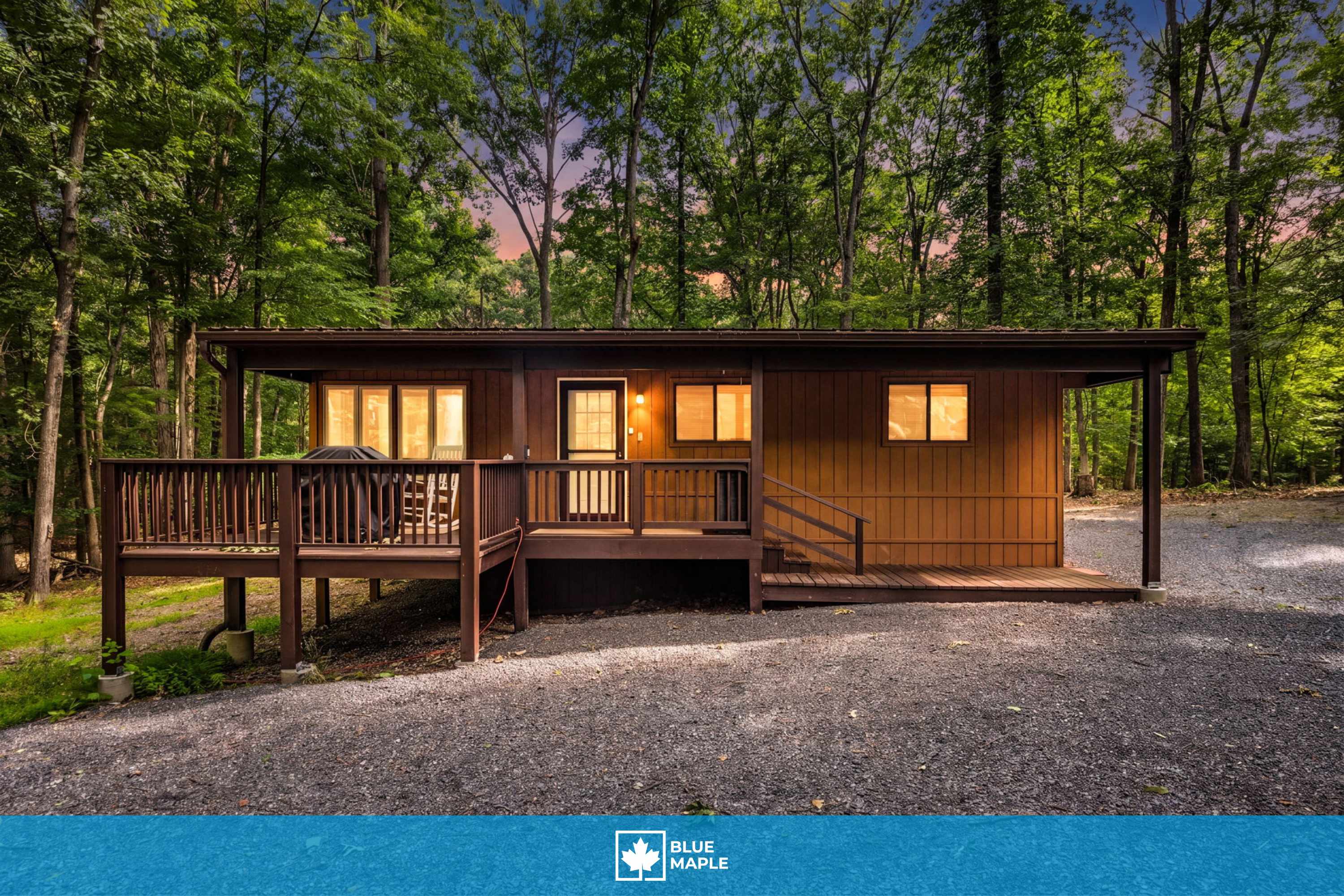 Cozy Cottage w Fireplace, FirePit & Resort Access