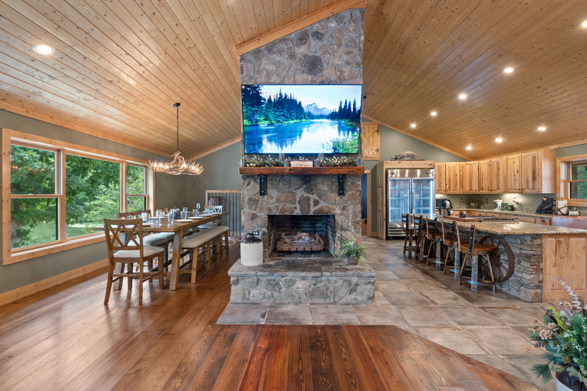 Living room fireplace & TV at The Lodge