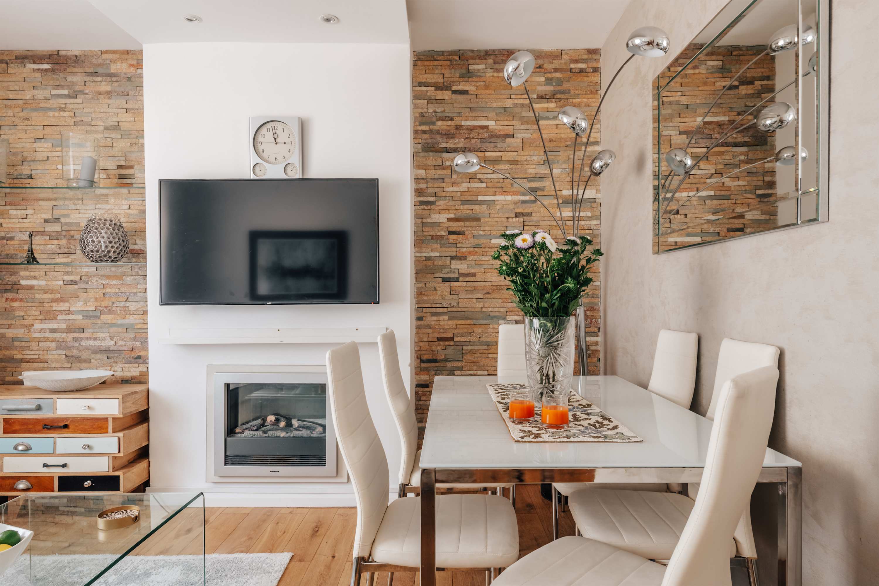 White City Apartment Near Westfield & Transport in Hudson Close W12 7LX - Property image 2 - VivreStays