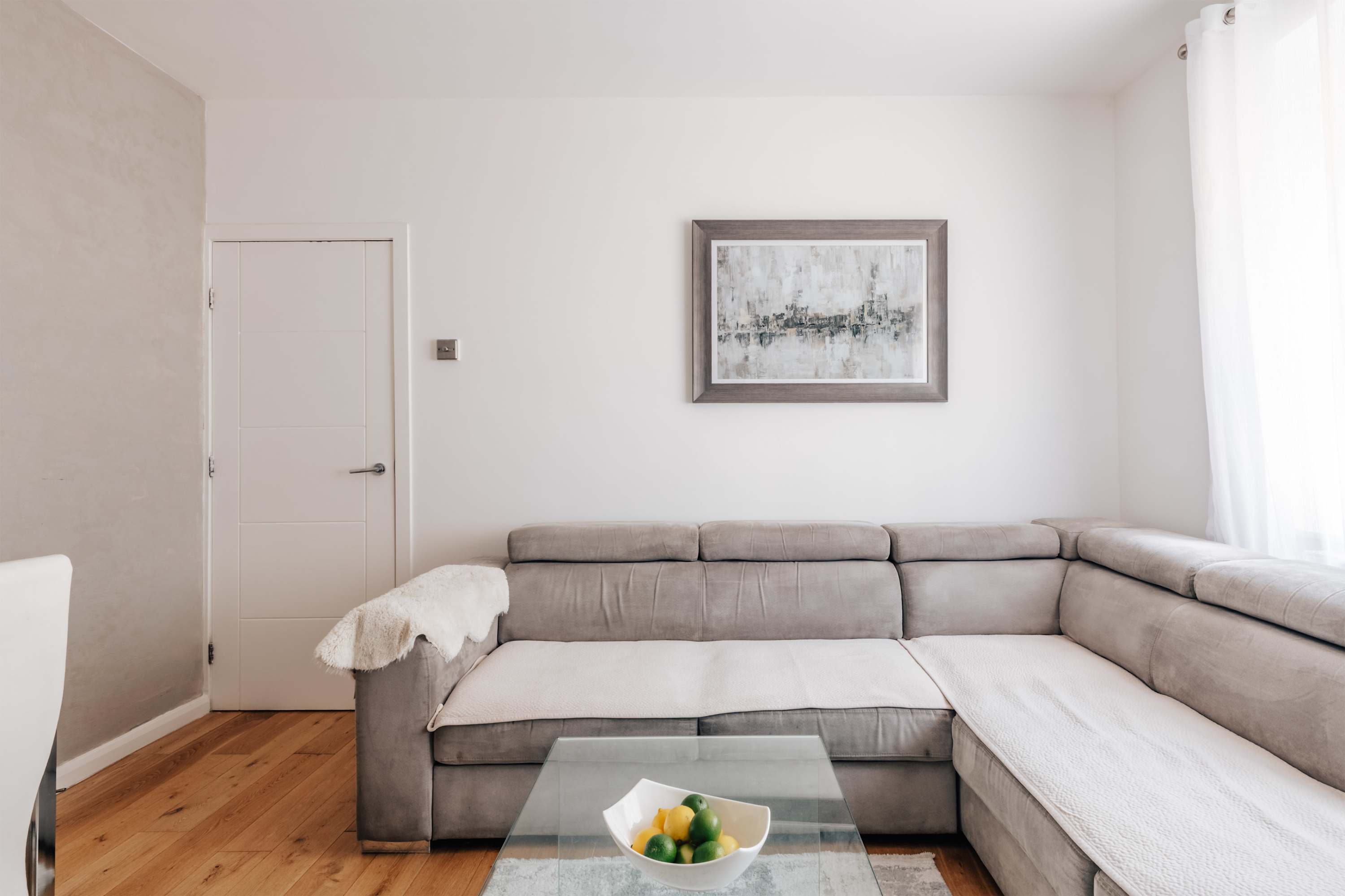 White City Apartment Near Westfield & Transport in Hudson Close W12 7LX - Property image 5 - VivreStays