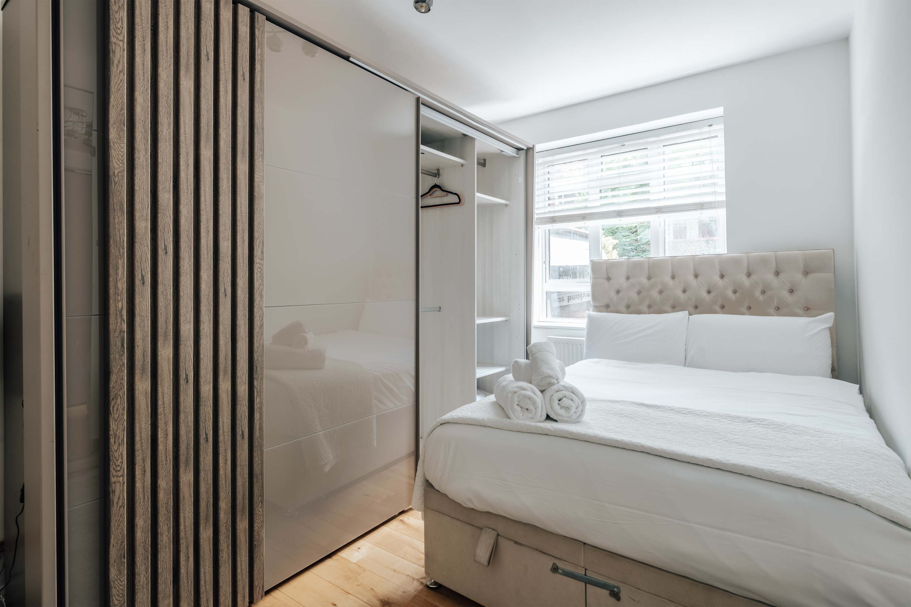 White City Apartment Near Westfield & Transport in Hudson Close W12 7LX - Property image 14 - VivreStays