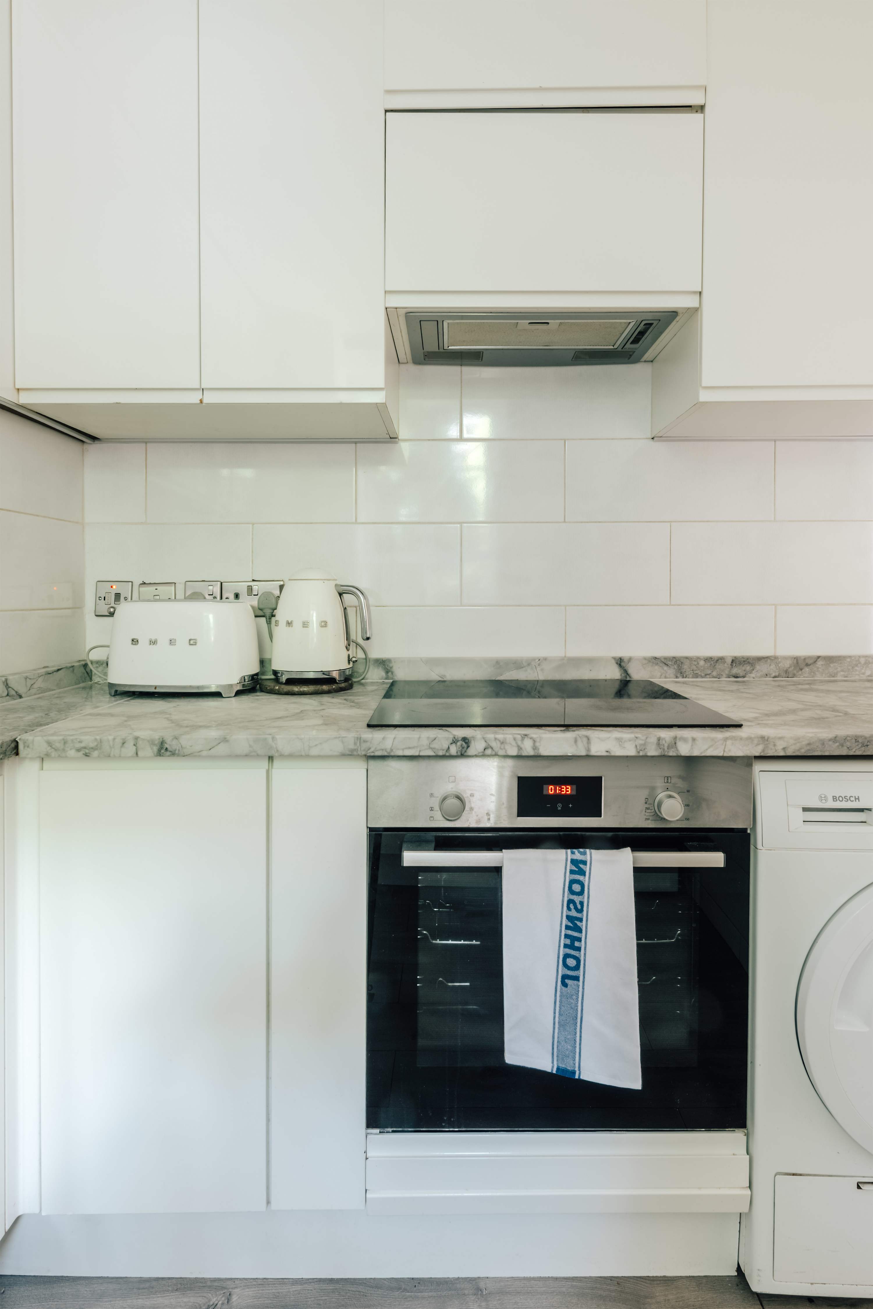 White City Apartment Near Westfield & Transport in Hudson Close W12 7LX - Property image 19 - VivreStays