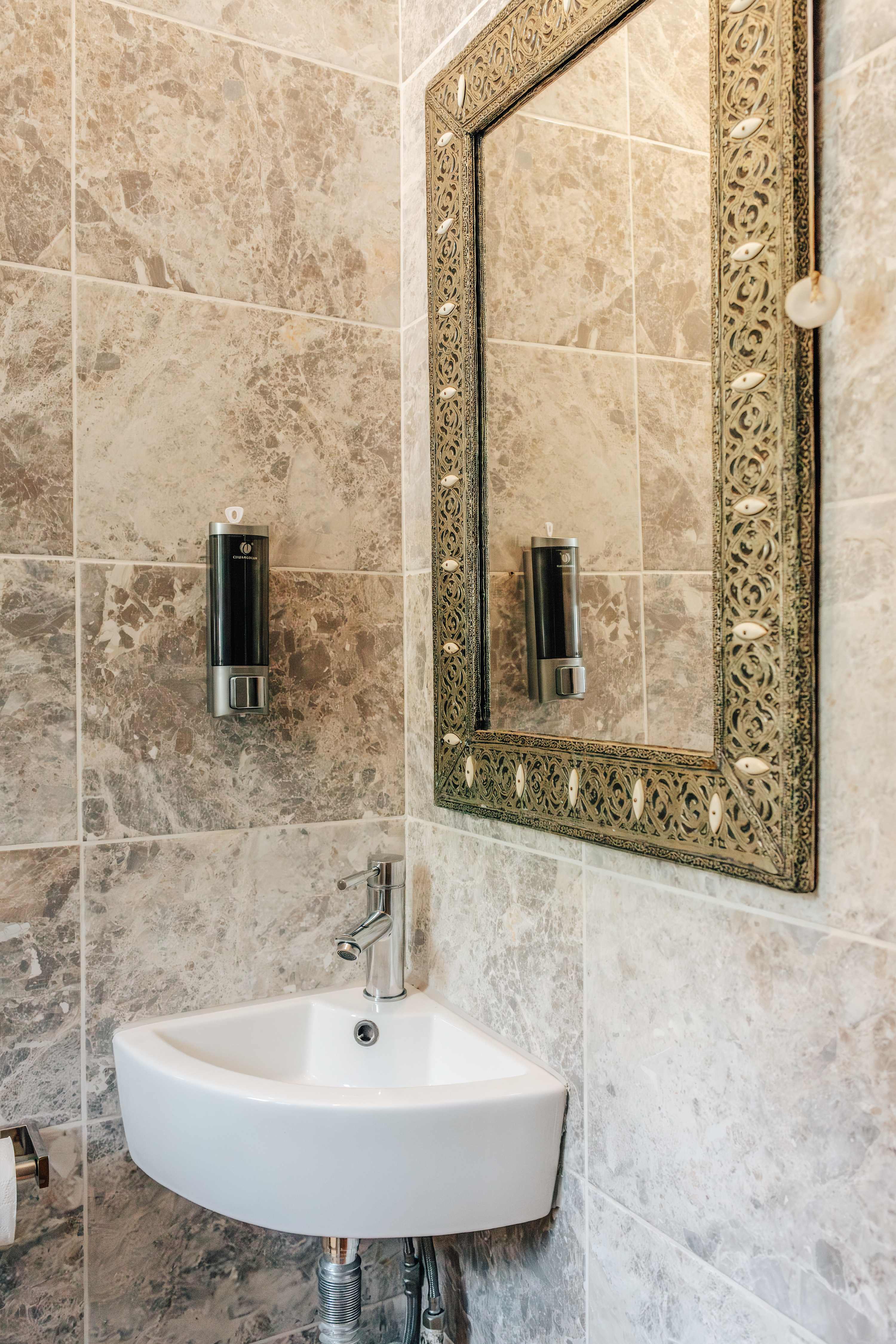White City Apartment Near Westfield & Transport in Hudson Close W12 7LX - Property image 23 - VivreStays