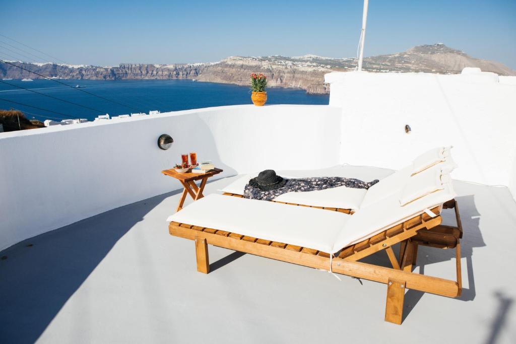 Santo Caves, Santorini Suite with Panoramic Views